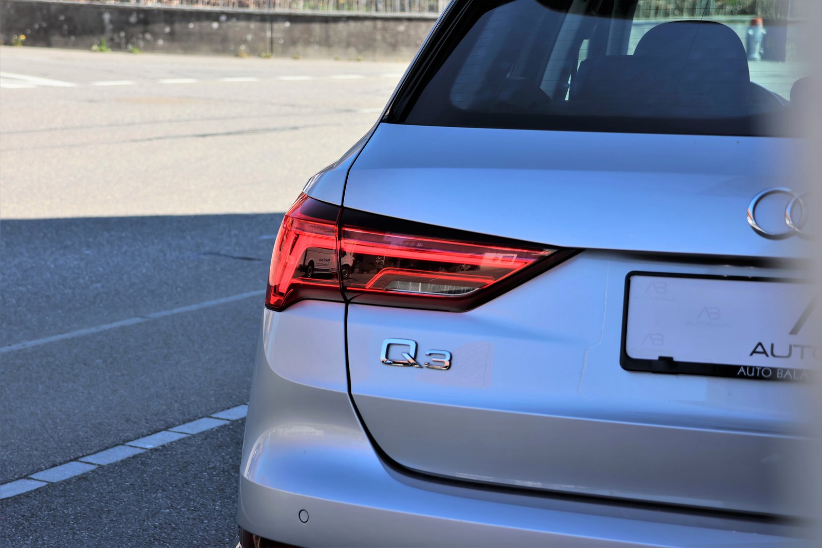 AUDI Q3 35 TDI advanced S-tronic, Diesel, Occasion / Gebraucht, Automatik - 6