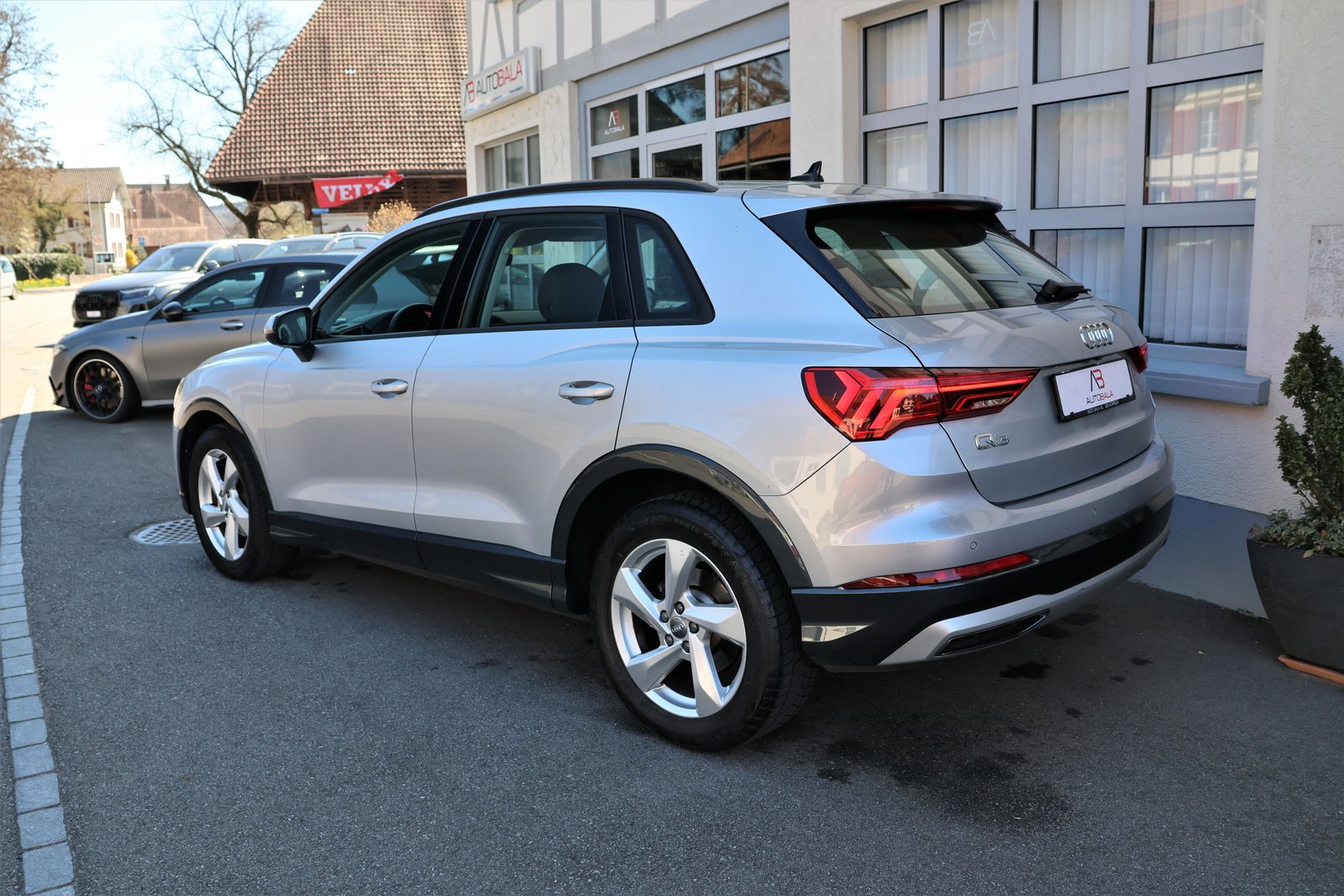 AUDI Q3 35 TDI advanced S-tronic, Diesel, Occasion / Gebraucht, Automatik - 7