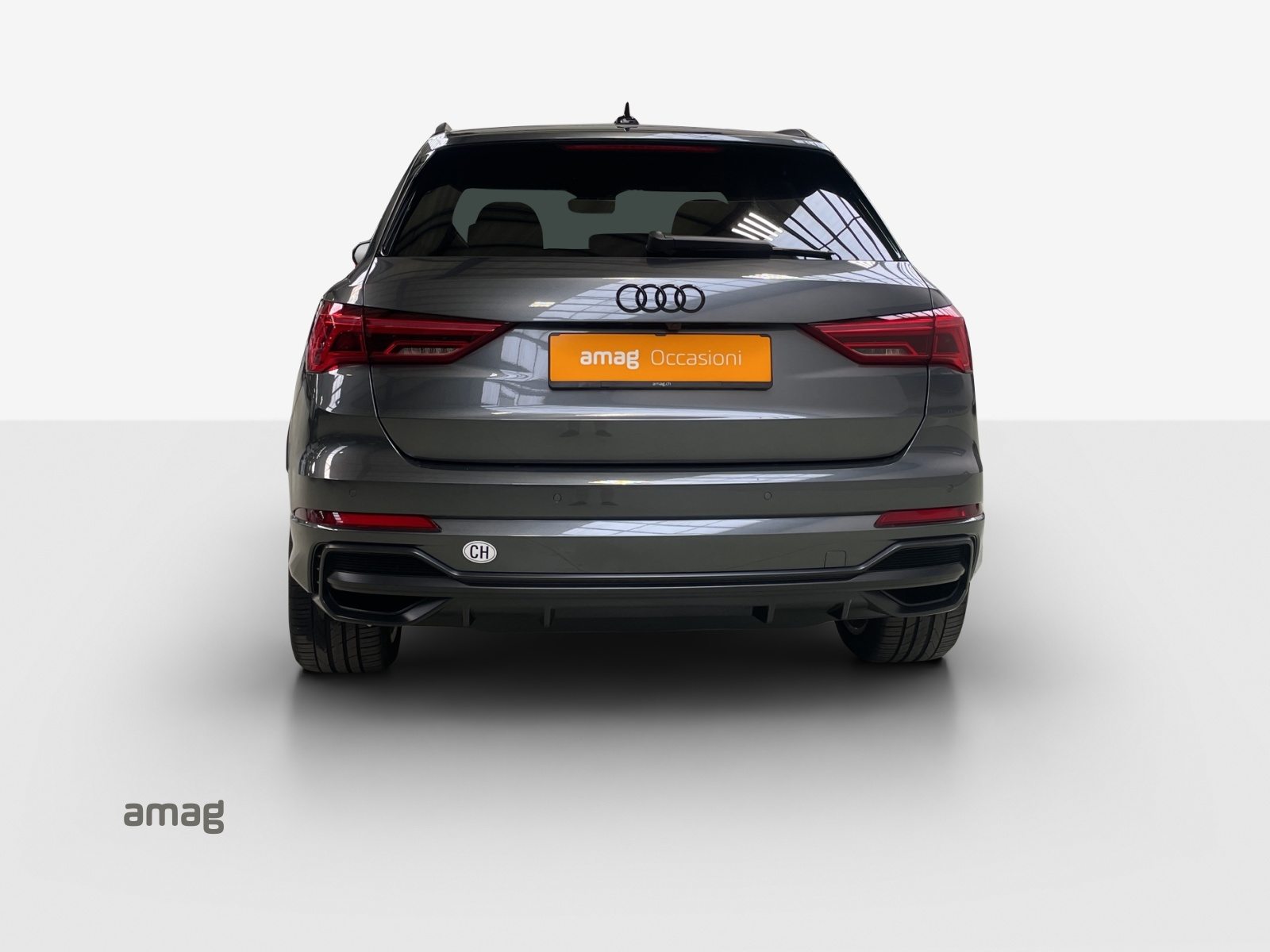 AUDI Q3 45 TFSI e S line Attraction, Voll-Hybrid Benzin/Elektro, Occasion / Gebraucht, Automatik - 5