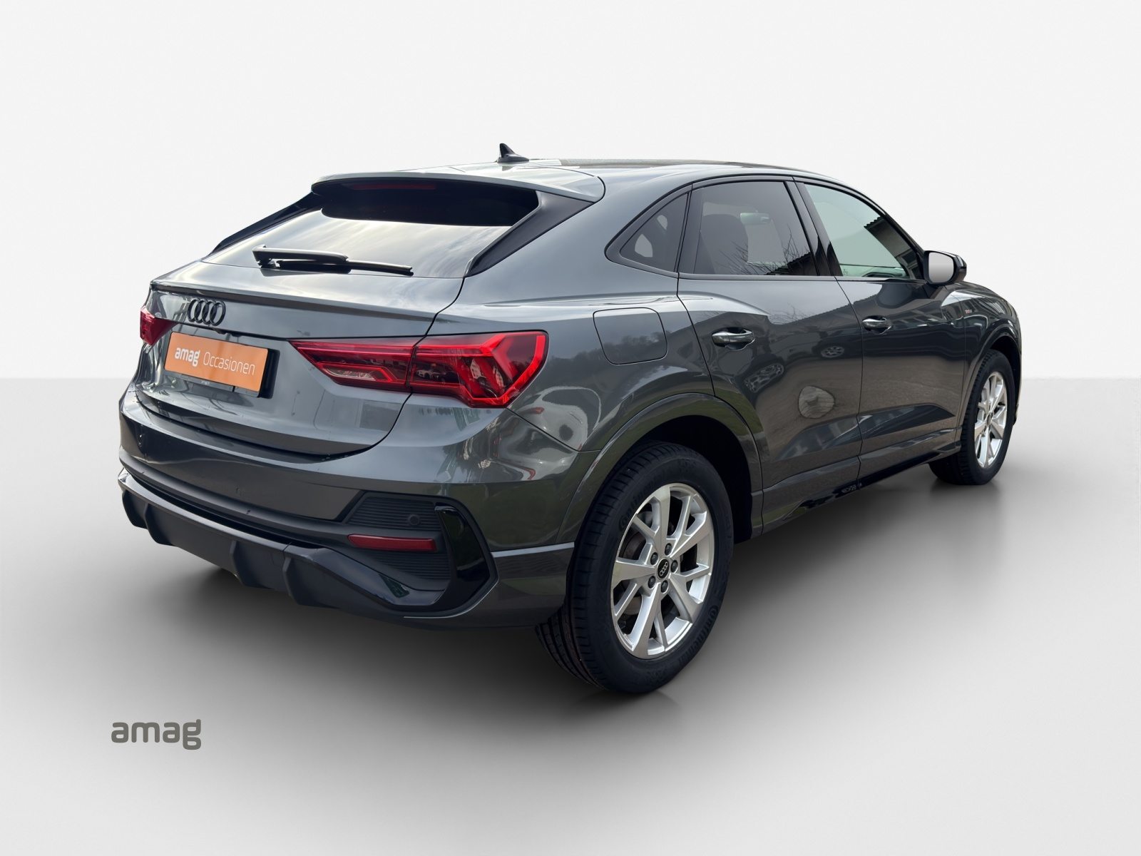 AUDI Q3 Sportback 35 TFSI S line Attraction, Benzin, Occasion / Gebraucht, Automatik - 5