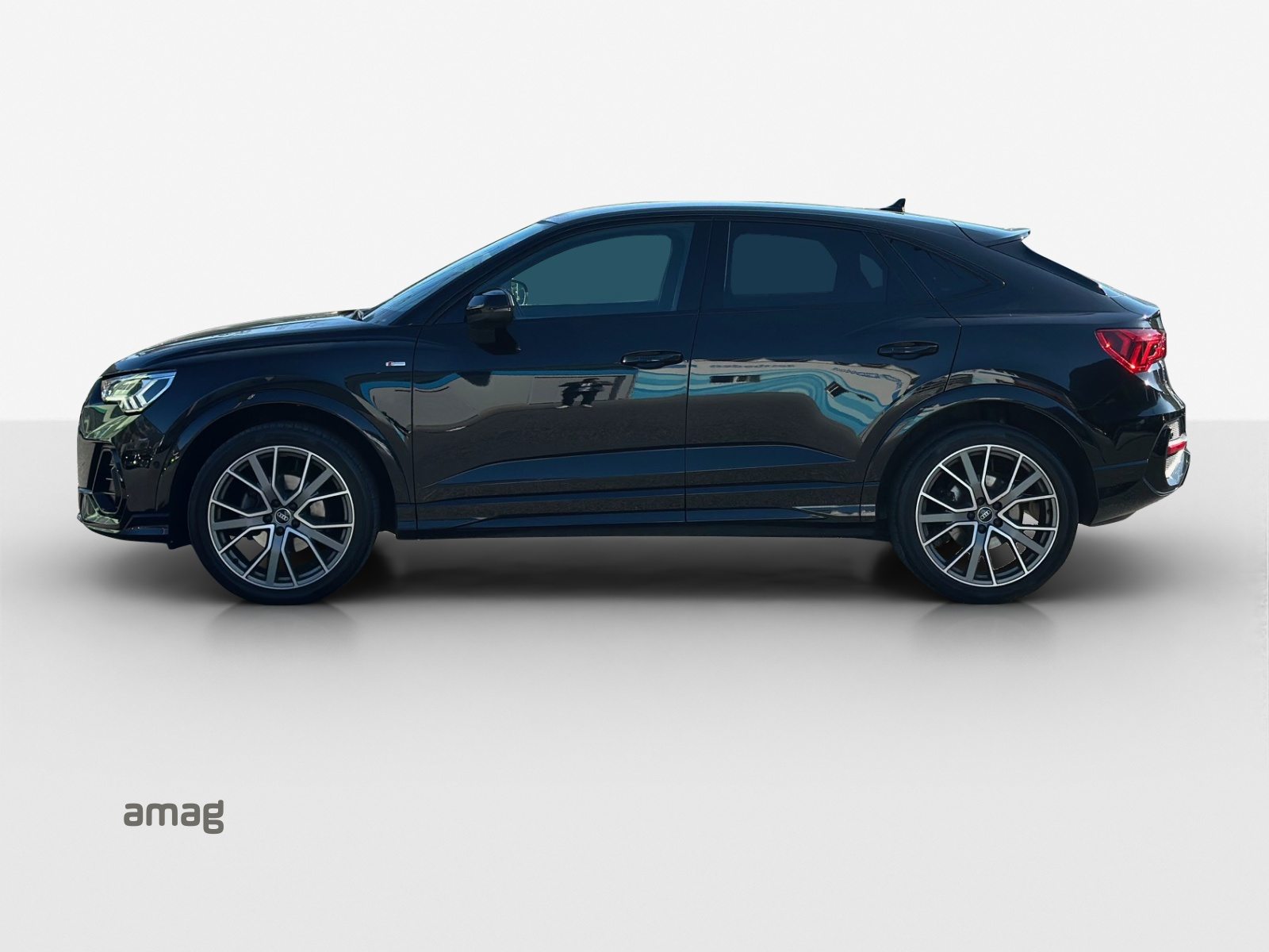 AUDI Q3 Sportback 35 TFSI S line Attraction, Benzin, Occasion / Gebraucht, Automatik - 3