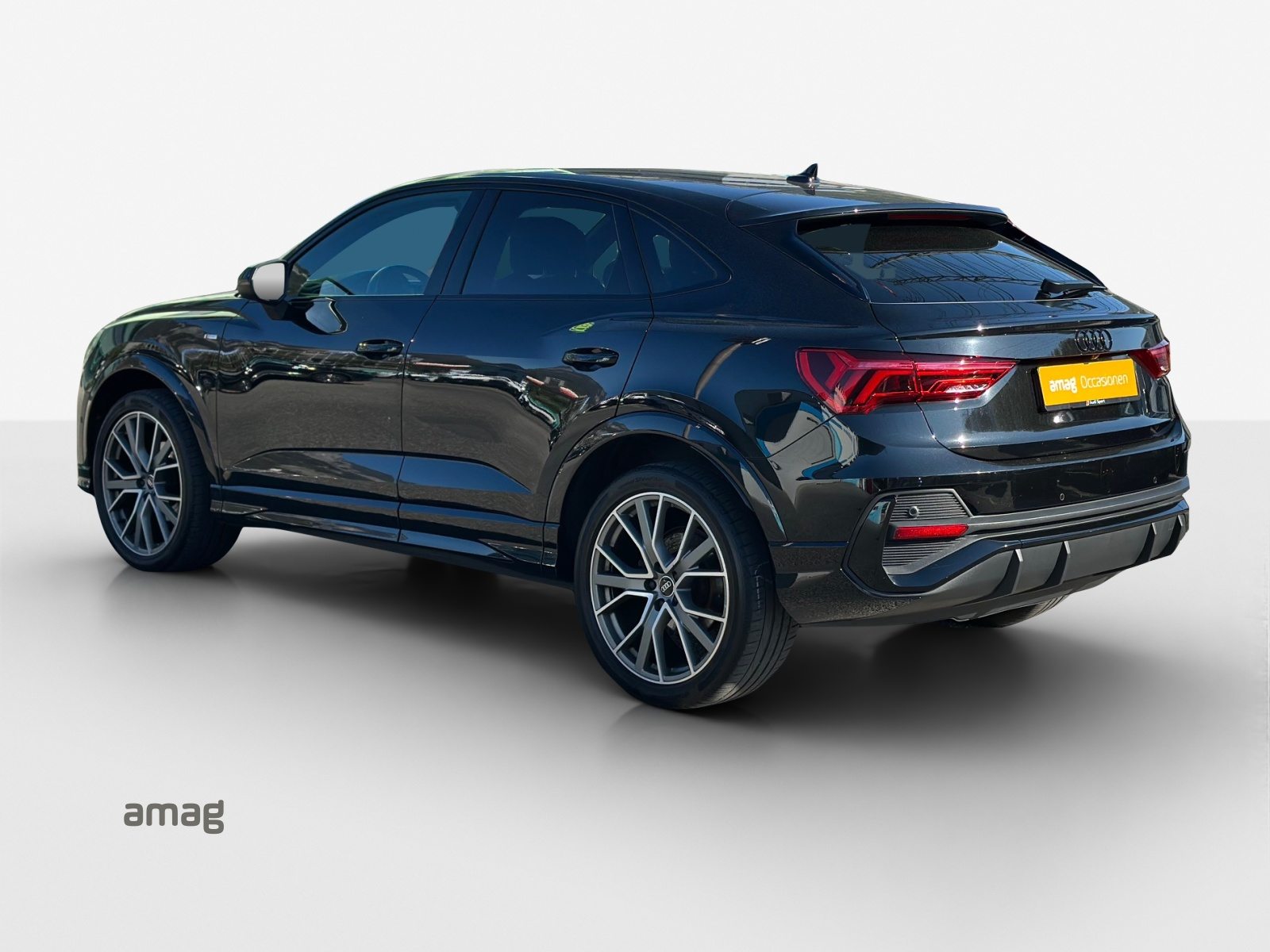 AUDI Q3 Sportback 35 TFSI S line Attraction, Benzin, Occasion / Gebraucht, Automatik - 4