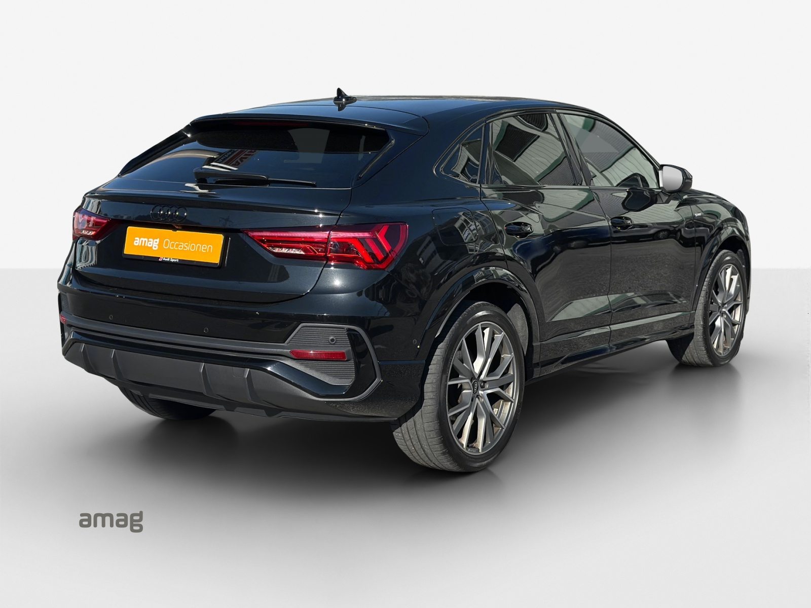 AUDI Q3 Sportback 35 TFSI S line Attraction, Benzin, Occasion / Gebraucht, Automatik - 6