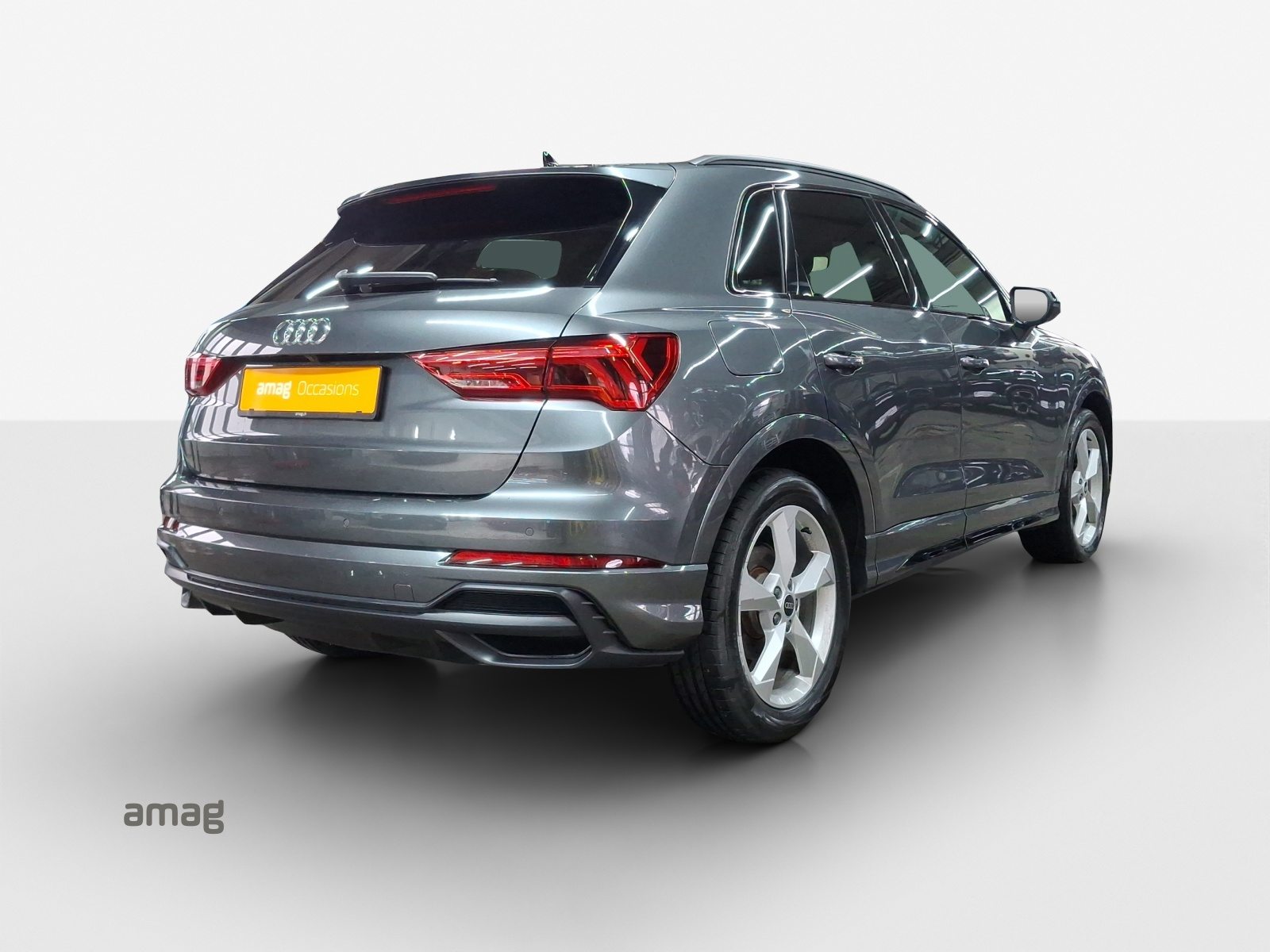 AUDI Q3 35 TFSI S line Attraction, Benzin, Occasion / Gebraucht, Automatik - 5
