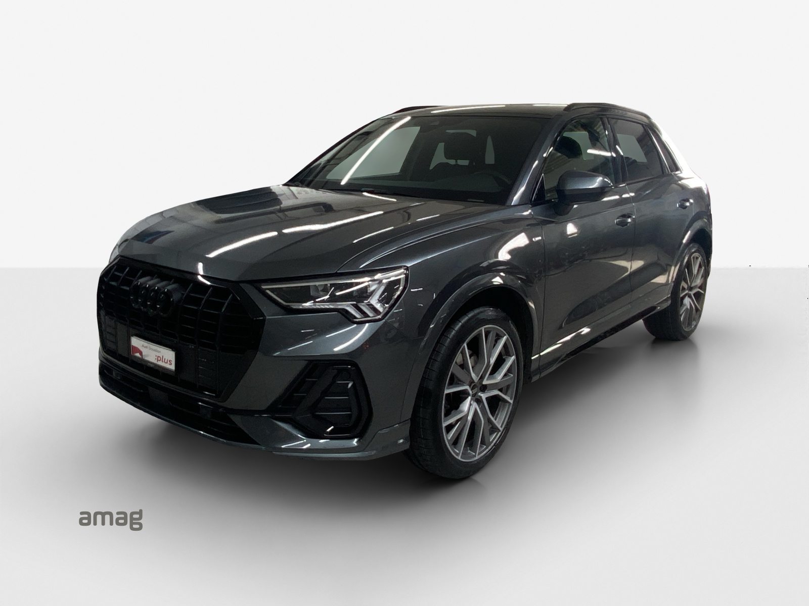 AUDI Q3 35 TFSI S line Attraction