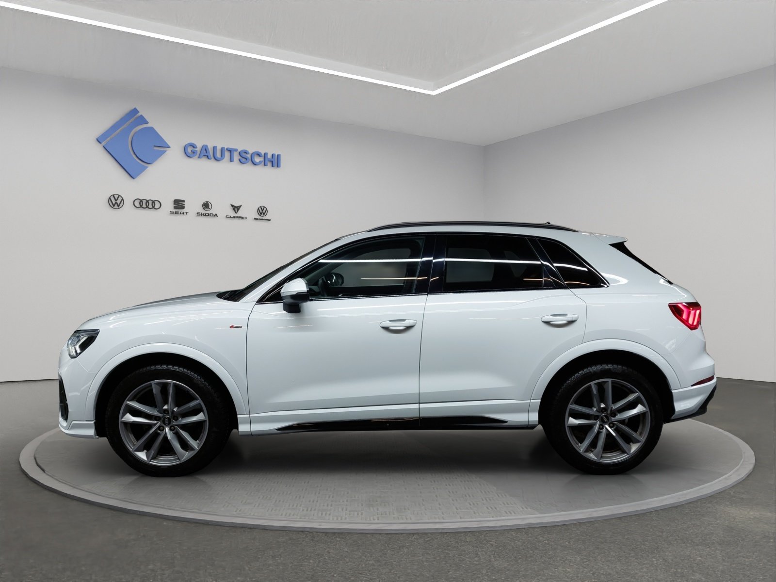 AUDI Q3 35 TDI S line quattro S-tronic, Diesel, Occasion / Gebraucht, Automatik - 2