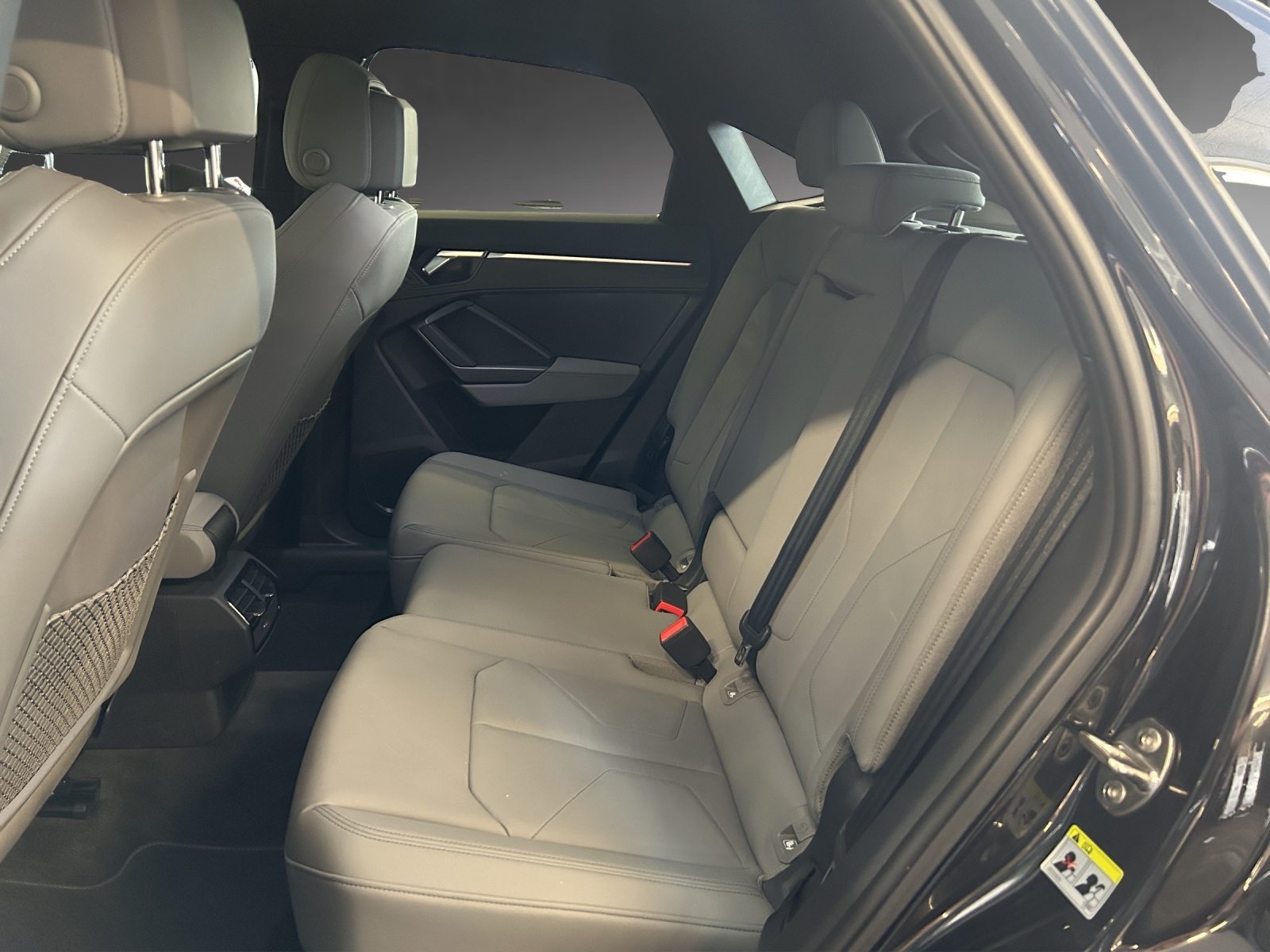 AUDI Q3 Sportback 45 TFSI S line, Benzin, Occasion / Gebraucht, Automatik - 7