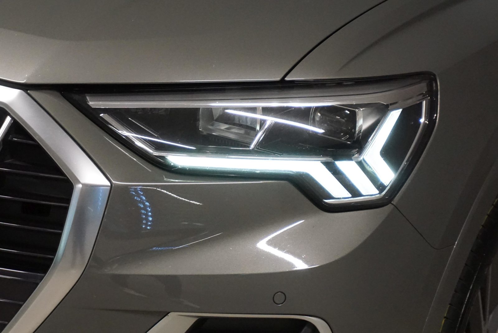 AUDI Q3 35 TDI advanced Attraction, Diesel, Occasion / Utilisé, Automatique - 7