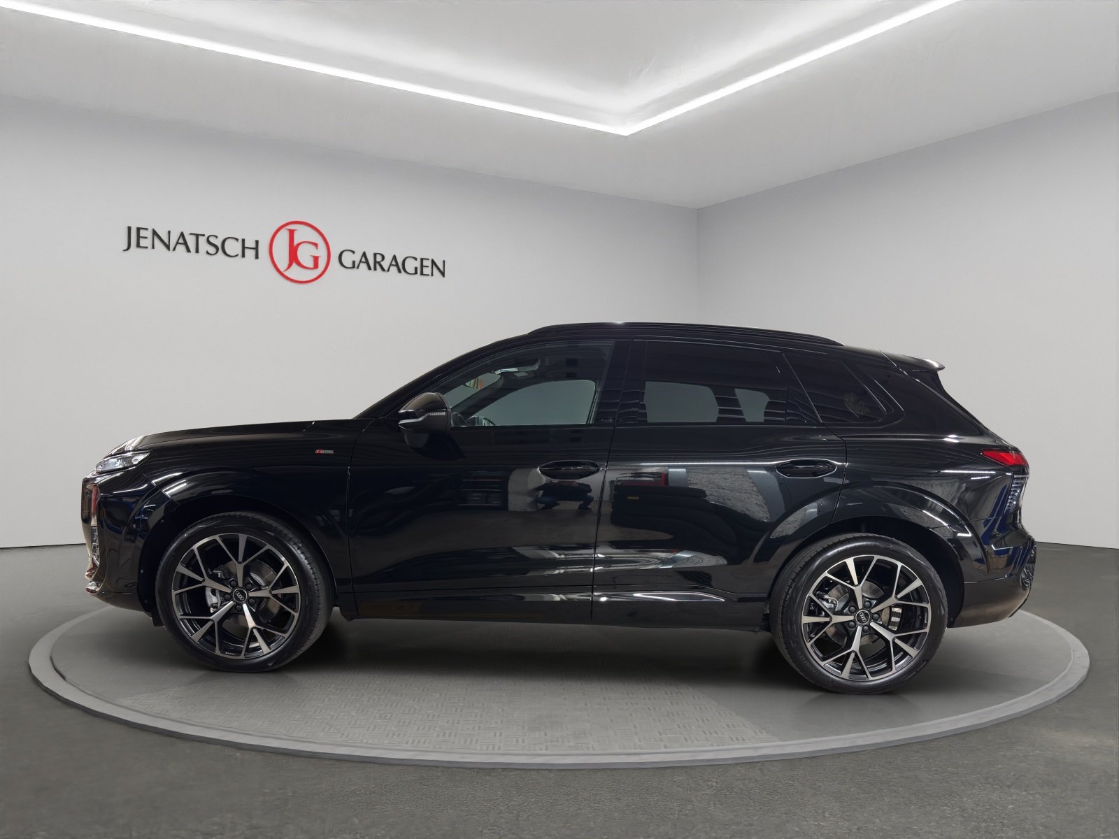 AUDI Q3 SUV 1.5 TFSI S-Tronic, Hybride Leggero Benzina/Elettrica, Occasioni / Usate, Automatico - 2