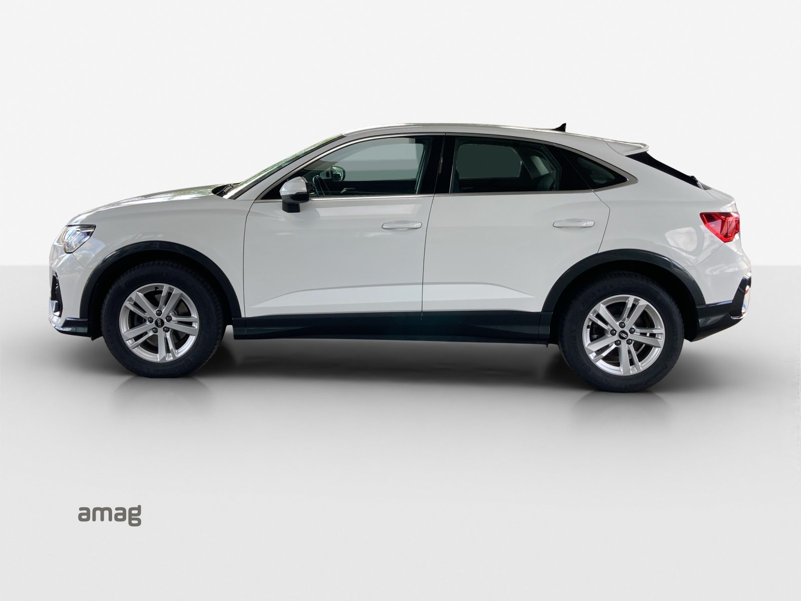 AUDI Q3 Sportback 35 TFSI Attraction, Essence, Occasion / Utilisé, Automatique - 2