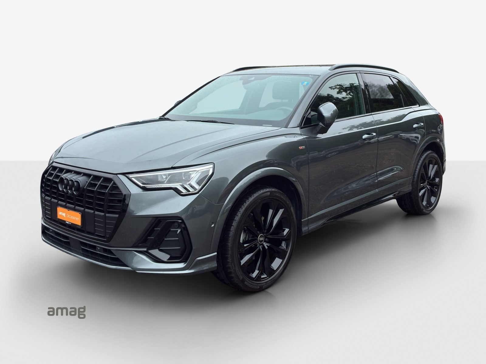 AUDI Q3 35 TFSI S line Attraction