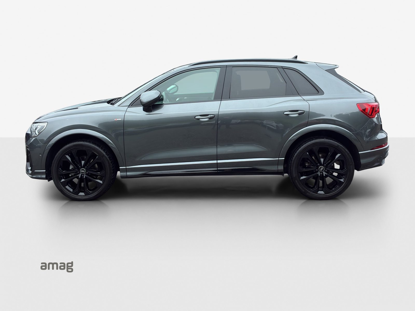 AUDI Q3 35 TFSI S line Attraction, Benzin, Occasion / Gebraucht, Automatik - 2
