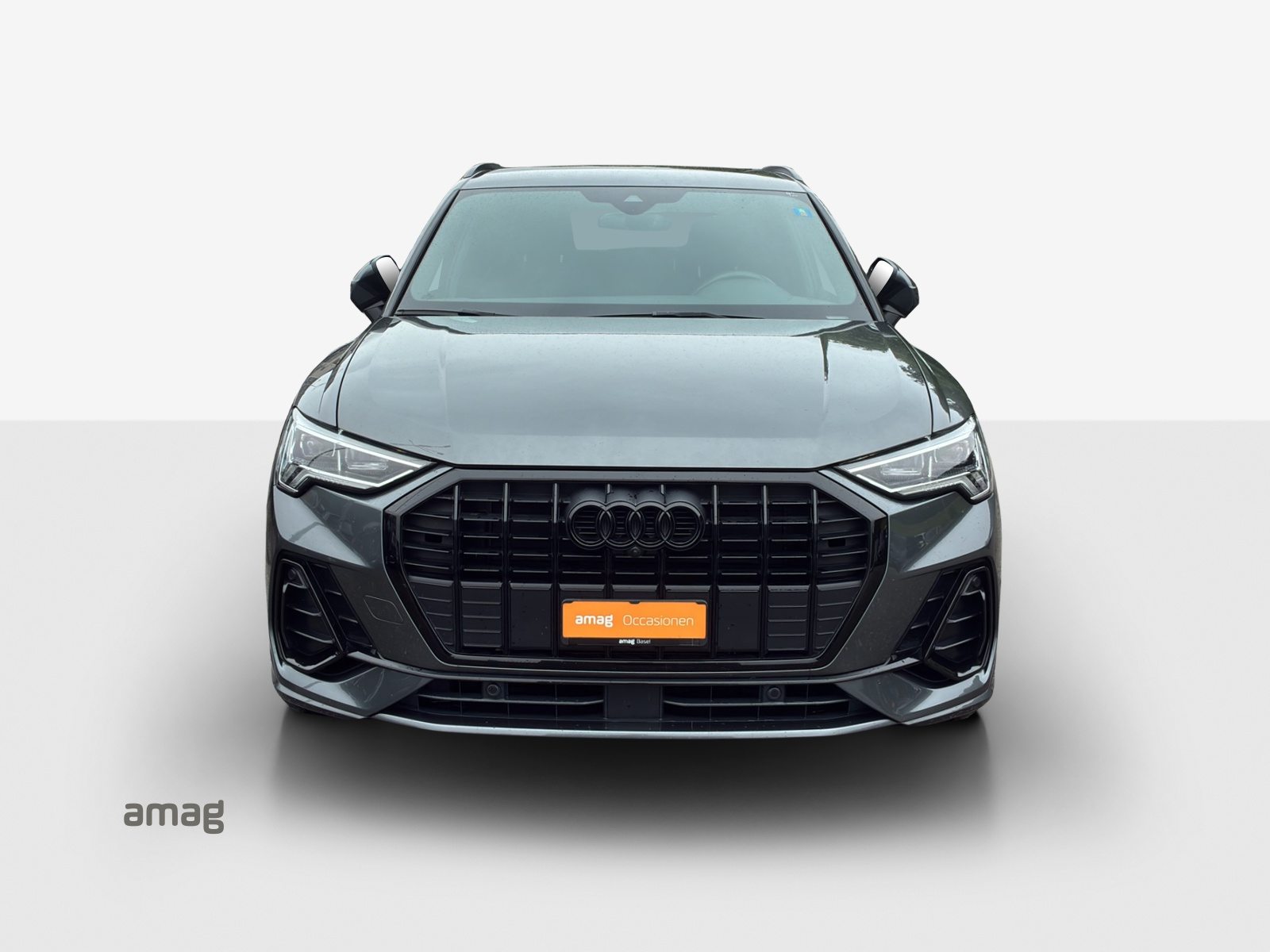 AUDI Q3 35 TFSI S line Attraction, Benzin, Occasion / Gebraucht, Automatik - 7
