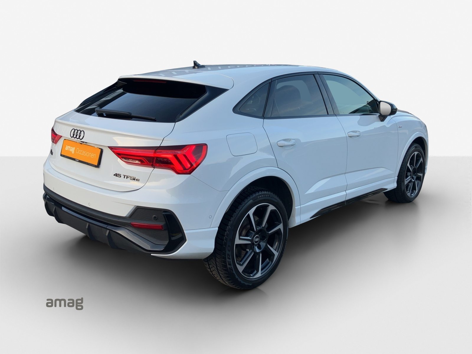AUDI Q3 Sportback 45 TFSI e S line Attraction, Full-Hybrid Petrol/Electric, Second hand / Used, Automatic - 6
