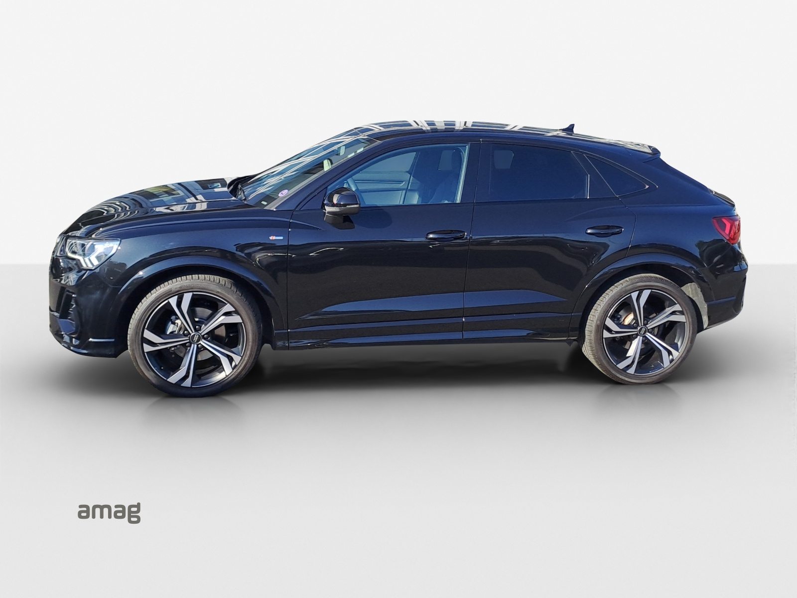 AUDI Q3 Sportback 35 TFSI S line Attraction, Essence, Occasion / Utilisé, Automatique - 2