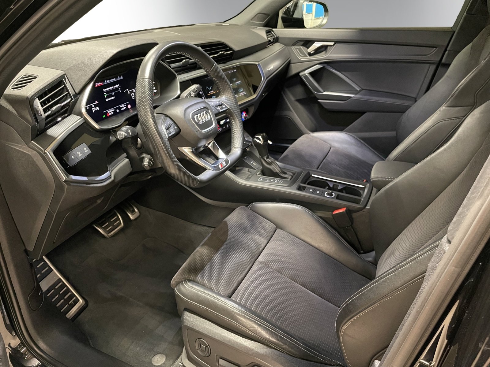 AUDI Q3 45 TFSI S line quattro, Essence, Occasion / Utilisé, Automatique - 7