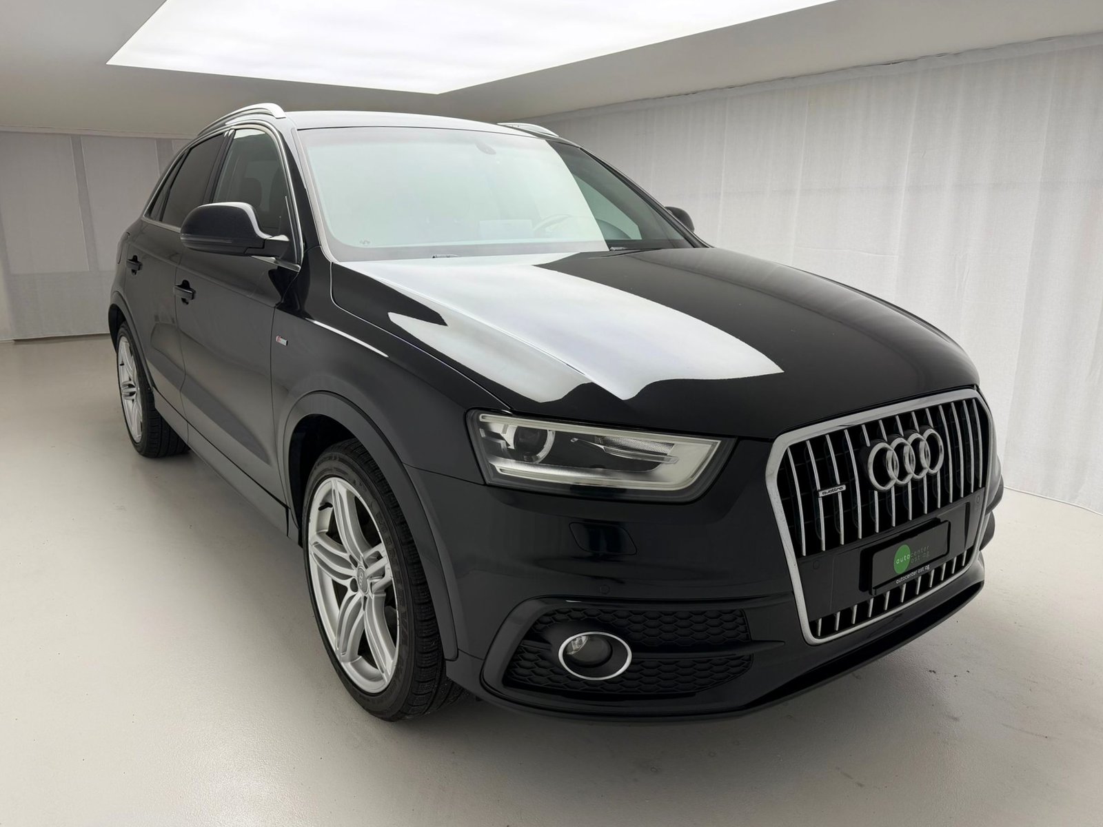 AUDI Q3 2.0 TDI quattro S-tronic