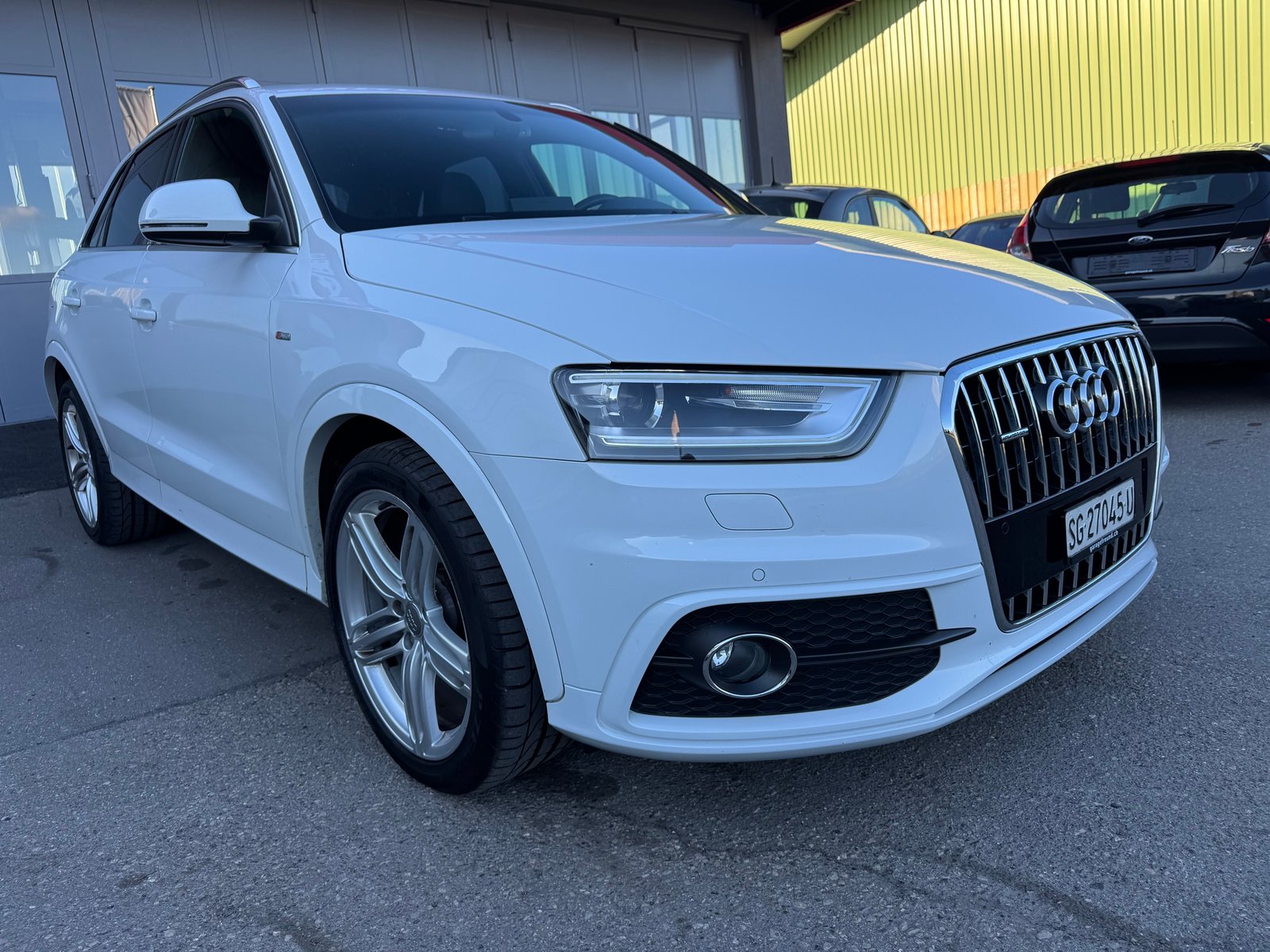 AUDI Q3 2.0 TDI quattro S-line S-tronic, Diesel, Second hand / Used, Automatic - 2
