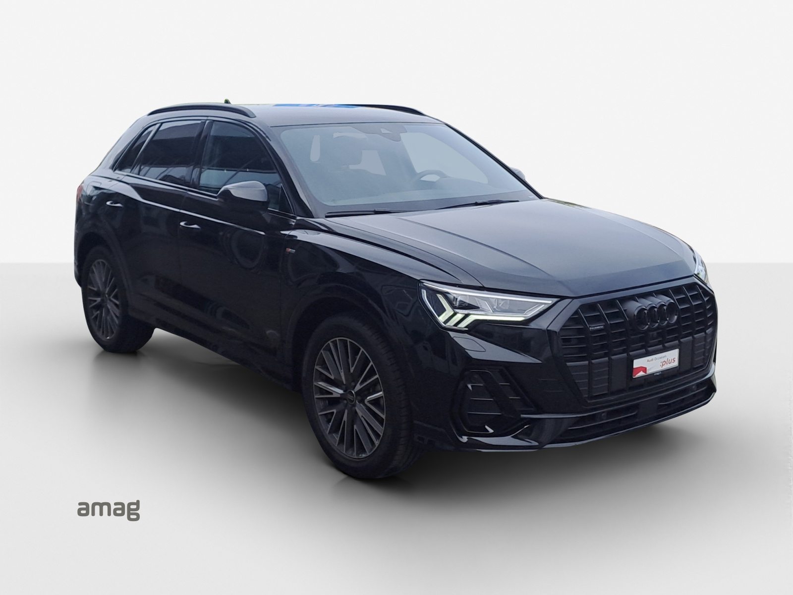 AUDI Q3 40 TFSI S line, Benzin, Occasion / Gebraucht, Automatik - 6