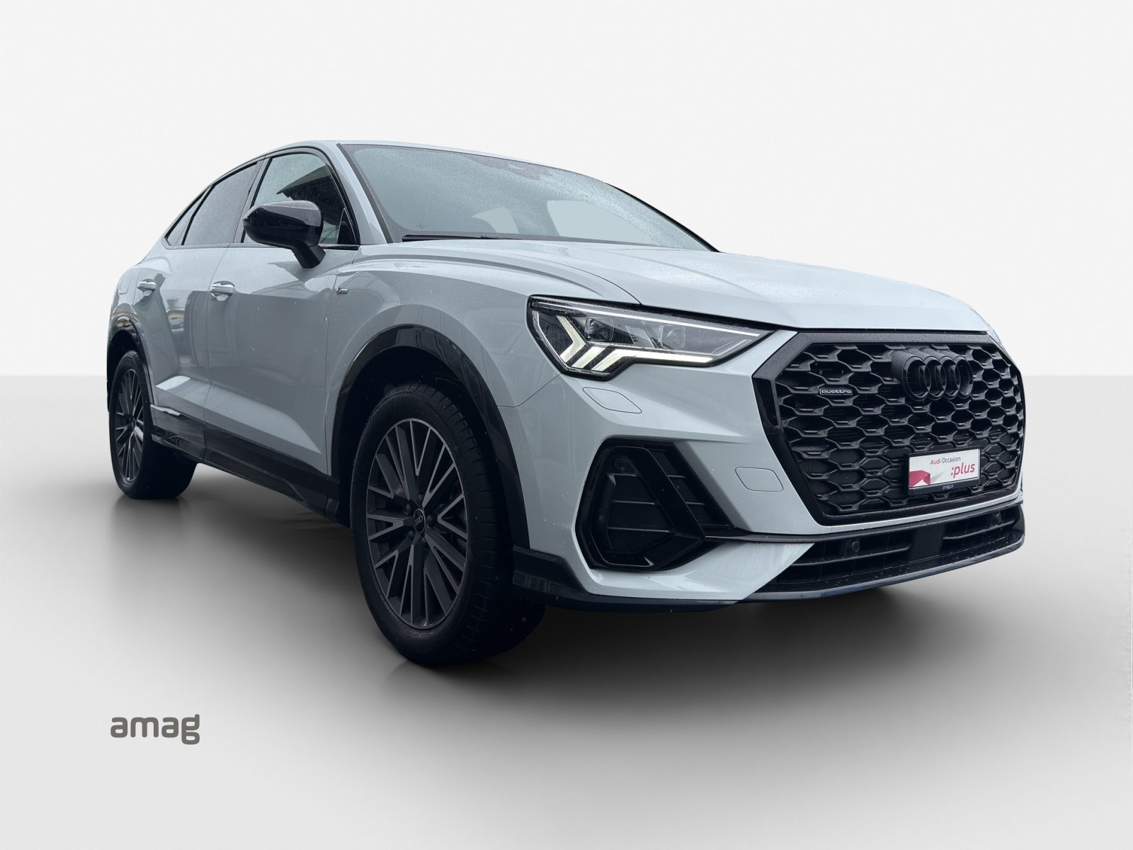 AUDI Q3 Sportback 40 TFSI S line, Benzin, Occasion / Gebraucht, Automatik - 6
