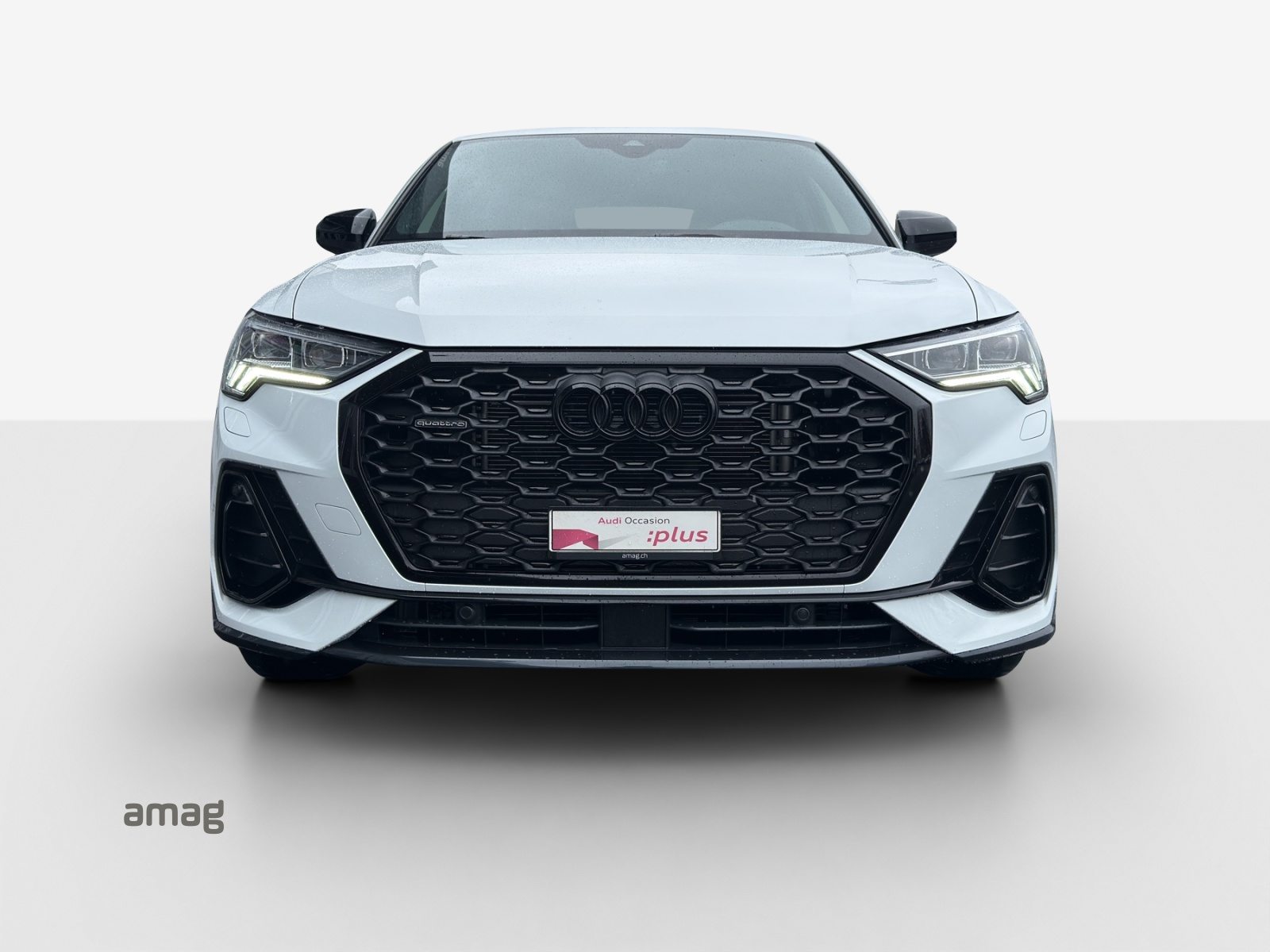 AUDI Q3 Sportback 40 TFSI S line, Benzin, Occasion / Gebraucht, Automatik - 7