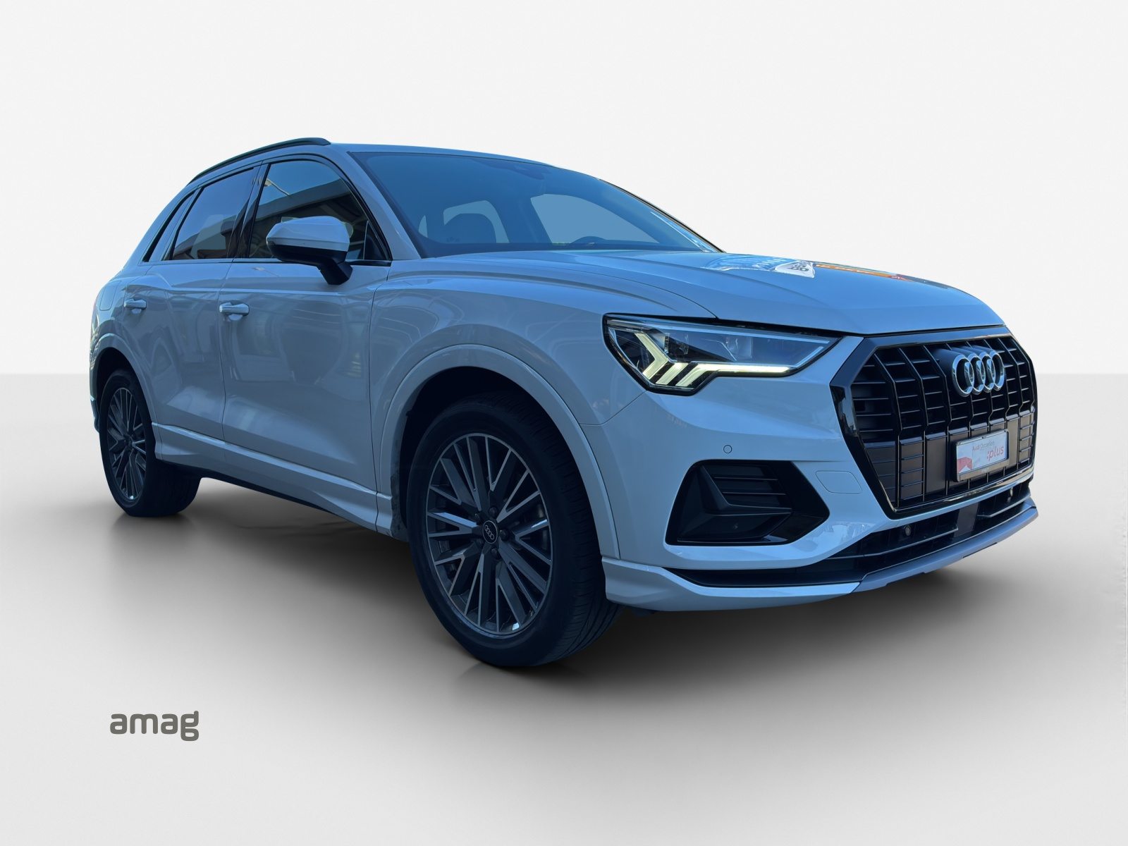 AUDI Q3 35 TFSI advanced Attraction, Petrol, Second hand / Used, Automatic - 6