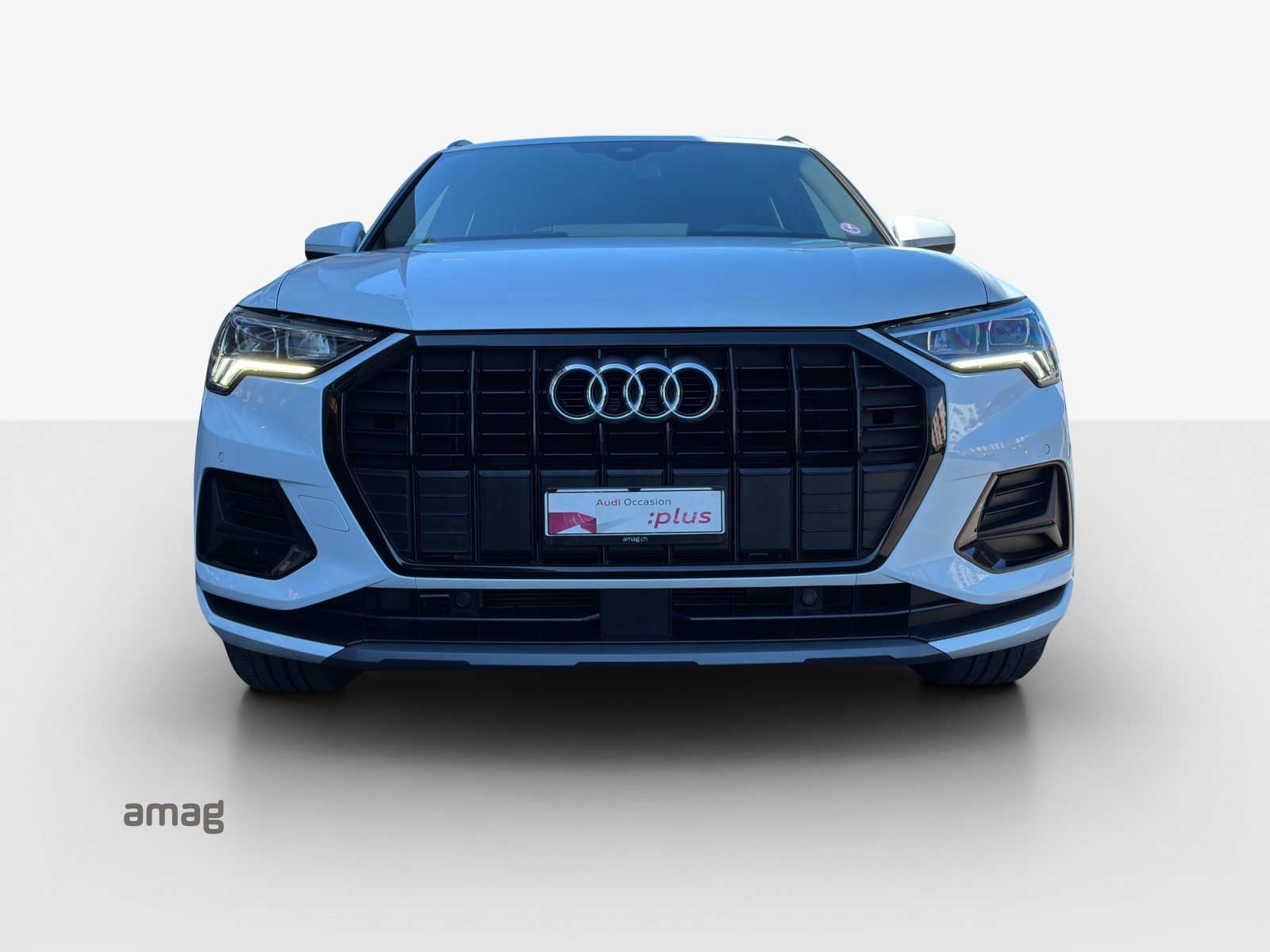 AUDI Q3 35 TFSI advanced Attraction, Petrol, Second hand / Used, Automatic - 7