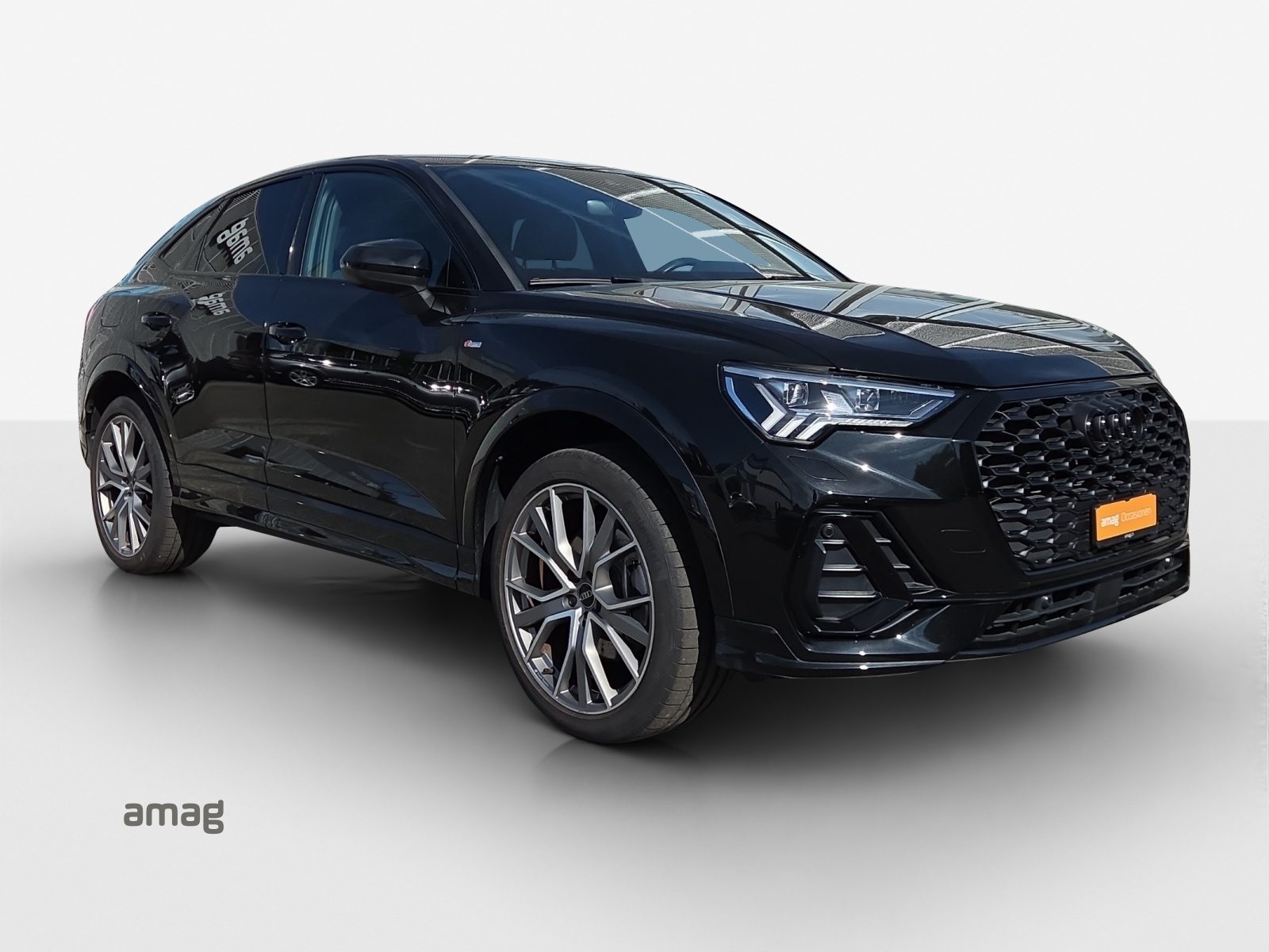AUDI Q3 Sportback 45 TFSI e S line Attraction, Full-Hybrid Petrol/Electric, Second hand / Used, Automatic - 6