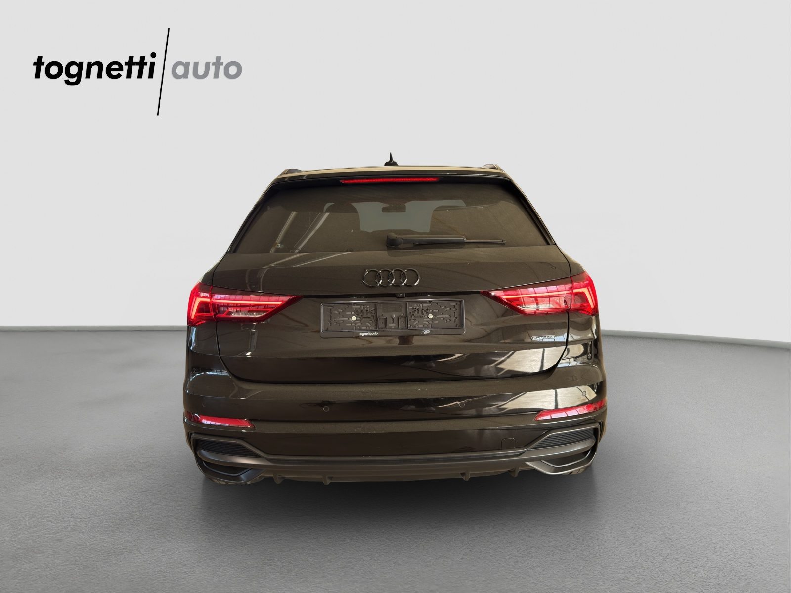 AUDI Q3 40 TDI S line, Diesel, Second hand / Used, Automatic - 5