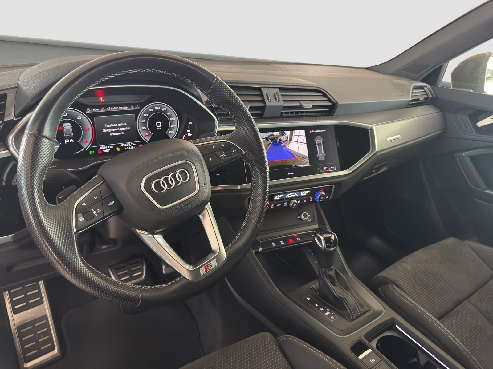 AUDI Q3 40 TDI S line, Diesel, Second hand / Used, Automatic - 7