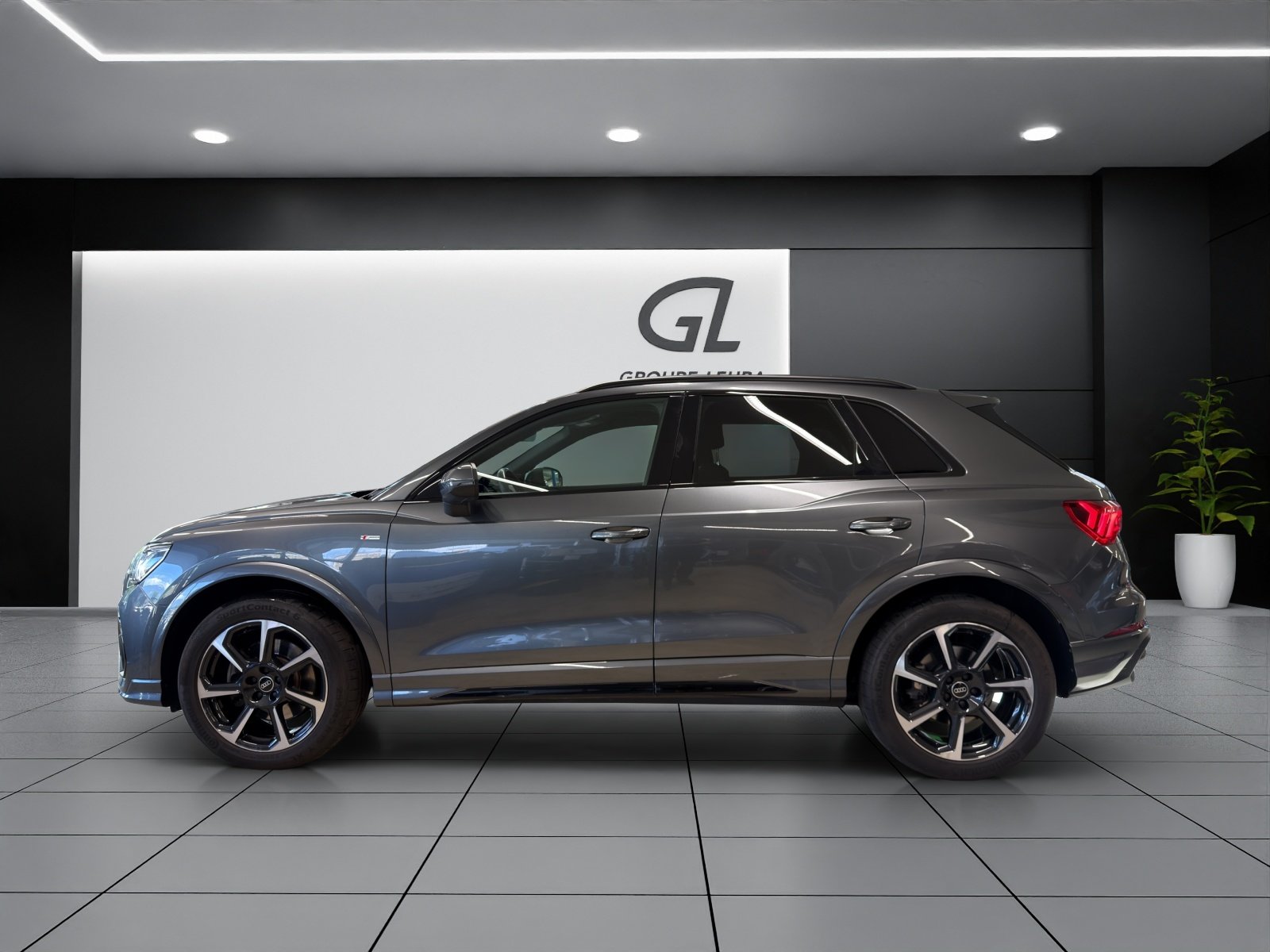 AUDI Q3 40 TFSI S line quattro, Benzina, Occasioni / Usate, Automatico - 3