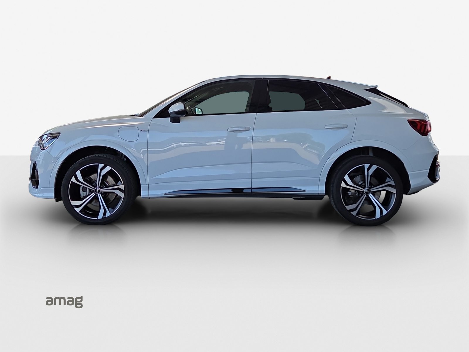AUDI Q3 Sportback 45 TFSI e S line Attraction, Hybride Integrale Benzina/Elettrica, Occasioni / Usate, Automatico - 2
