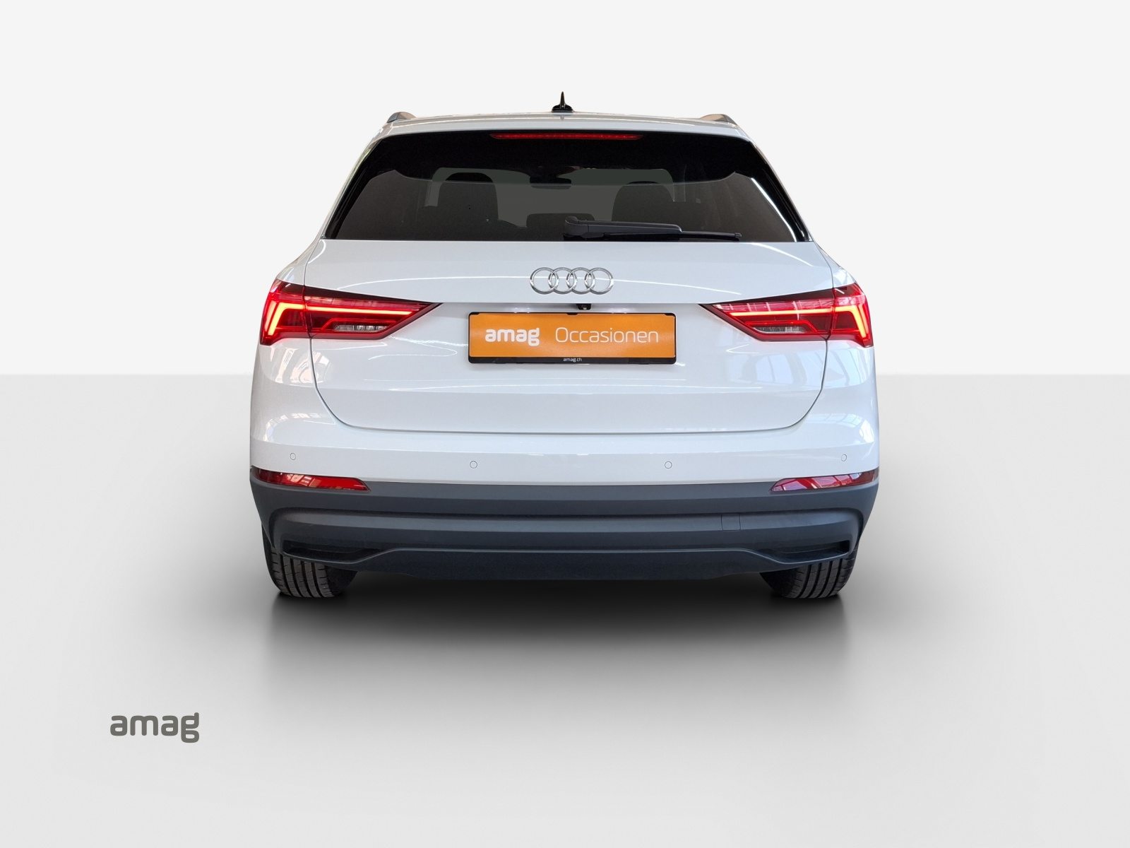 AUDI Q3 35 TFSI Attraction, Essence, Occasion / Utilisé, Automatique - 4