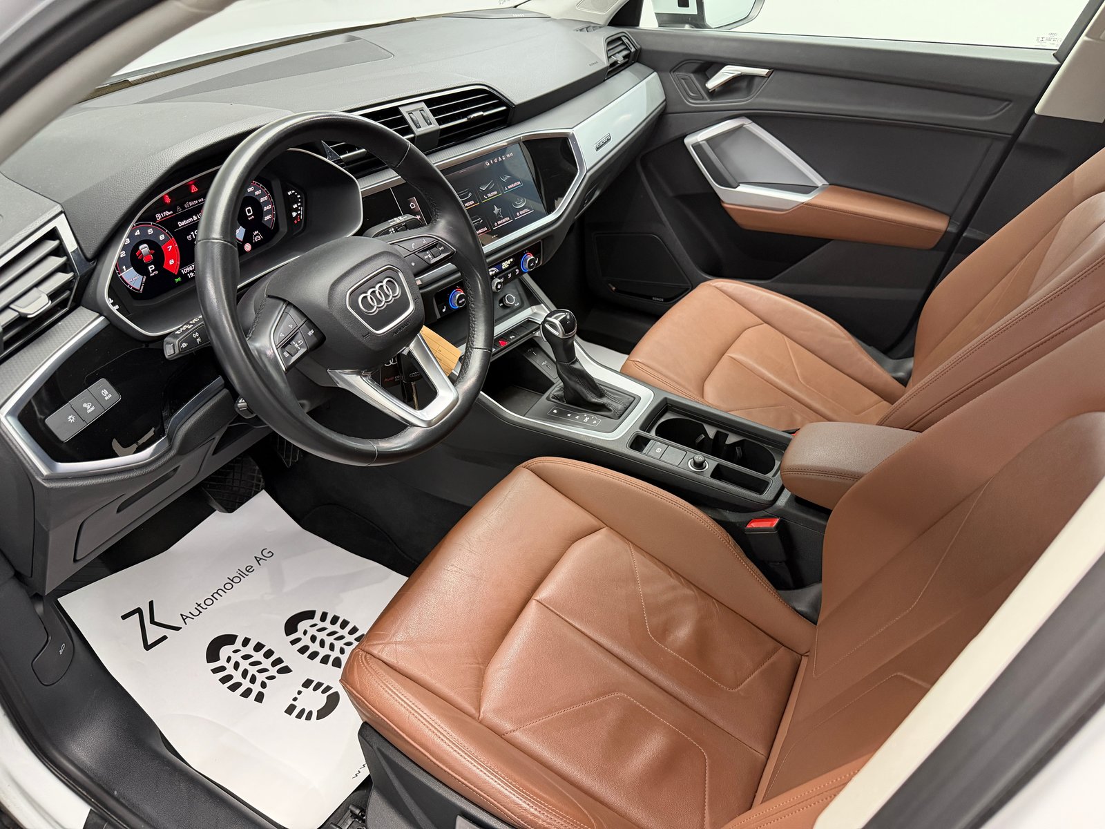 AUDI Q3 Sportback 45 TFSI 245PS Gletscherweiss quattro S-tro, Benzin, Occasion / Gebraucht, Automatik - 7