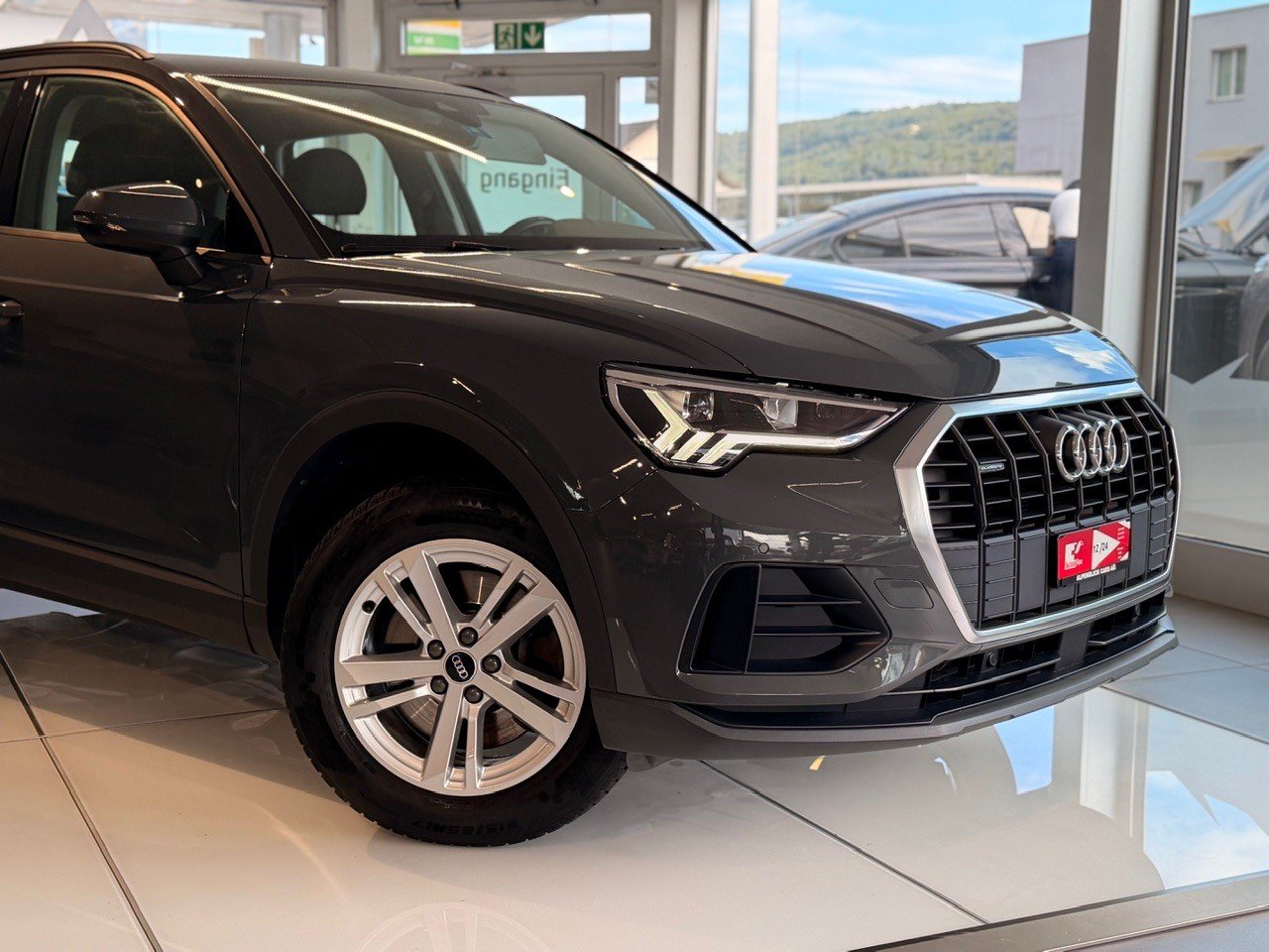 AUDI Q3 40 TDI quattro S-tronic, Diesel, Occasion / Gebraucht, Automatik - 3