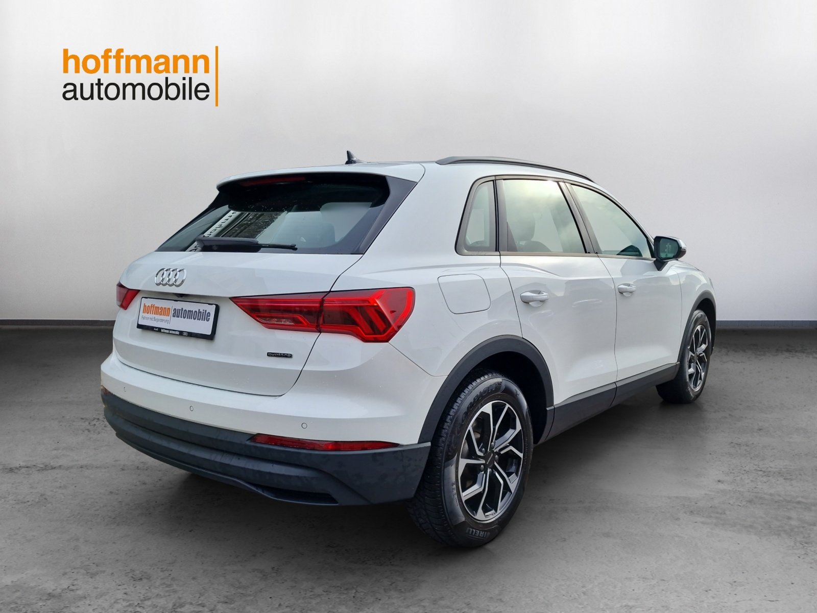 AUDI Q3 35 TDI Attraction quattro S-tronic, Diesel, Occasioni / Usate, Automatico - 4