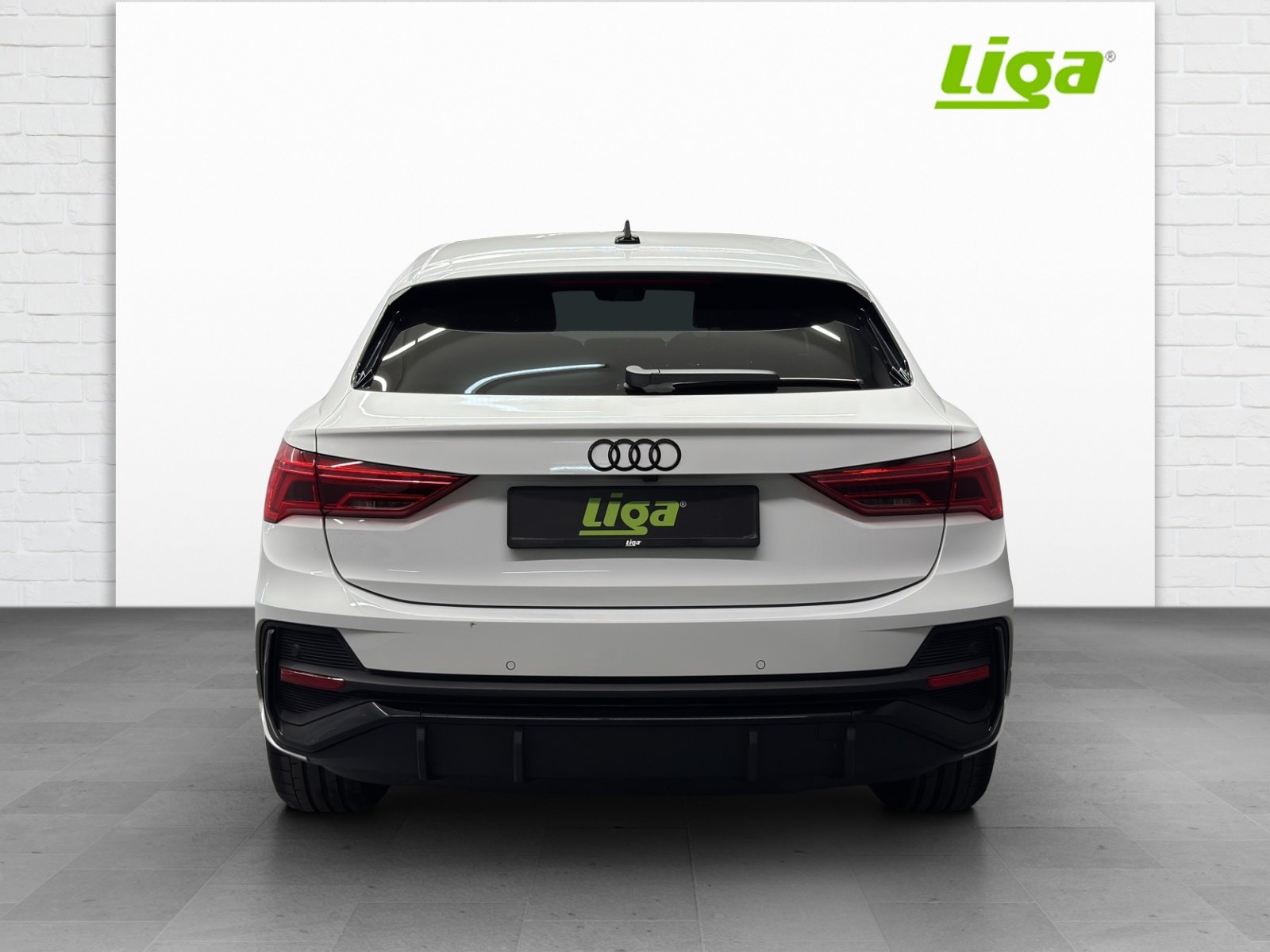 AUDI Q3 Sportback 1.5 35 TFSI S line S-Tronic, Mild-Hybrid Petrol/Electric, Second hand / Used, Automatic - 5
