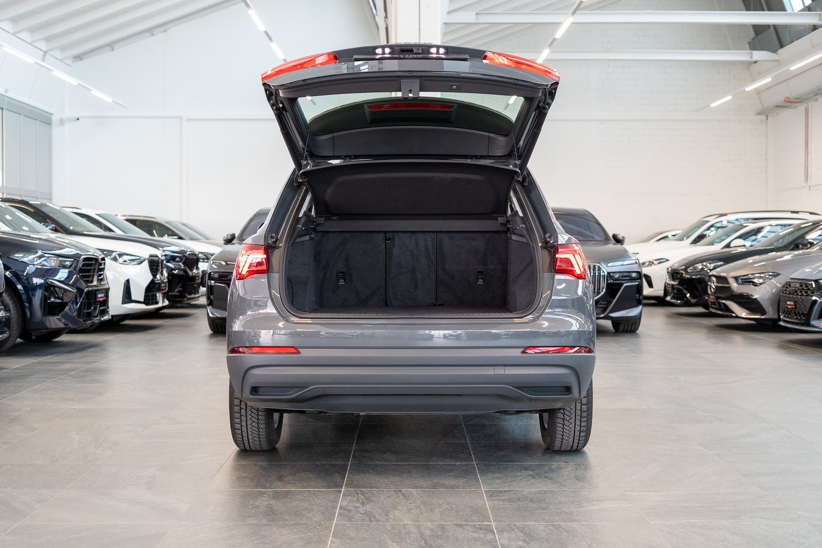AUDI Q3 1.5 35 TFSI Attraction S-Tronic / CH-Fahrzeug / Rüc, Benzin, Occasion / Gebraucht, Automatik - 7