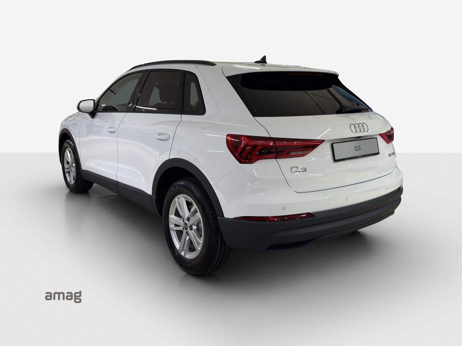 AUDI Q3 35 TFSI Attraction, Benzin, Occasion / Gebraucht, Automatik - 3