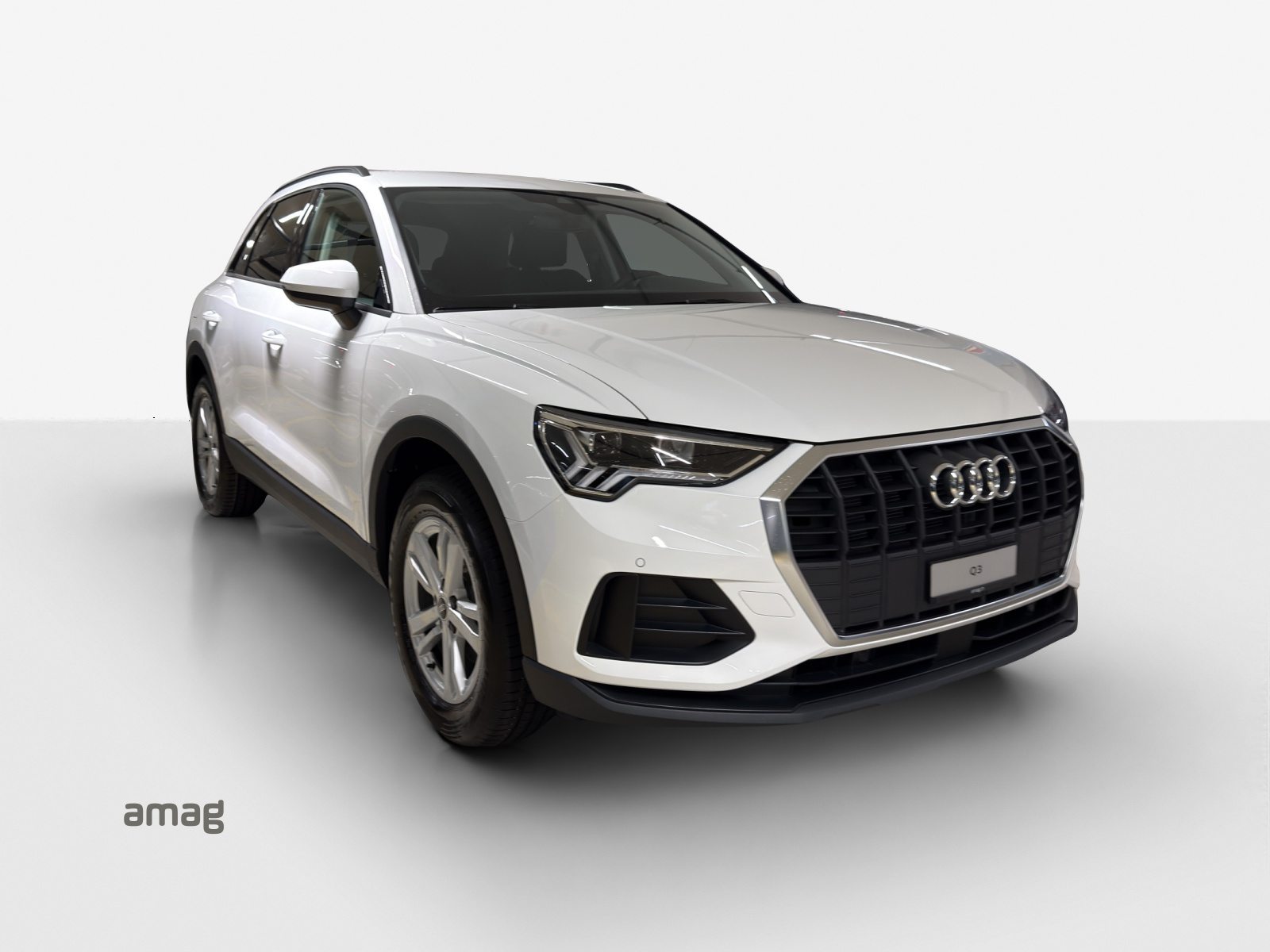 AUDI Q3 35 TFSI Attraction, Benzin, Occasion / Gebraucht, Automatik - 6