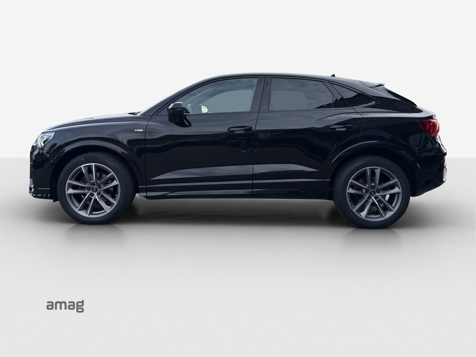 AUDI Q3 Sportback 35 TFSI S line Attraction, Essence, Occasion / Utilisé, Automatique - 2