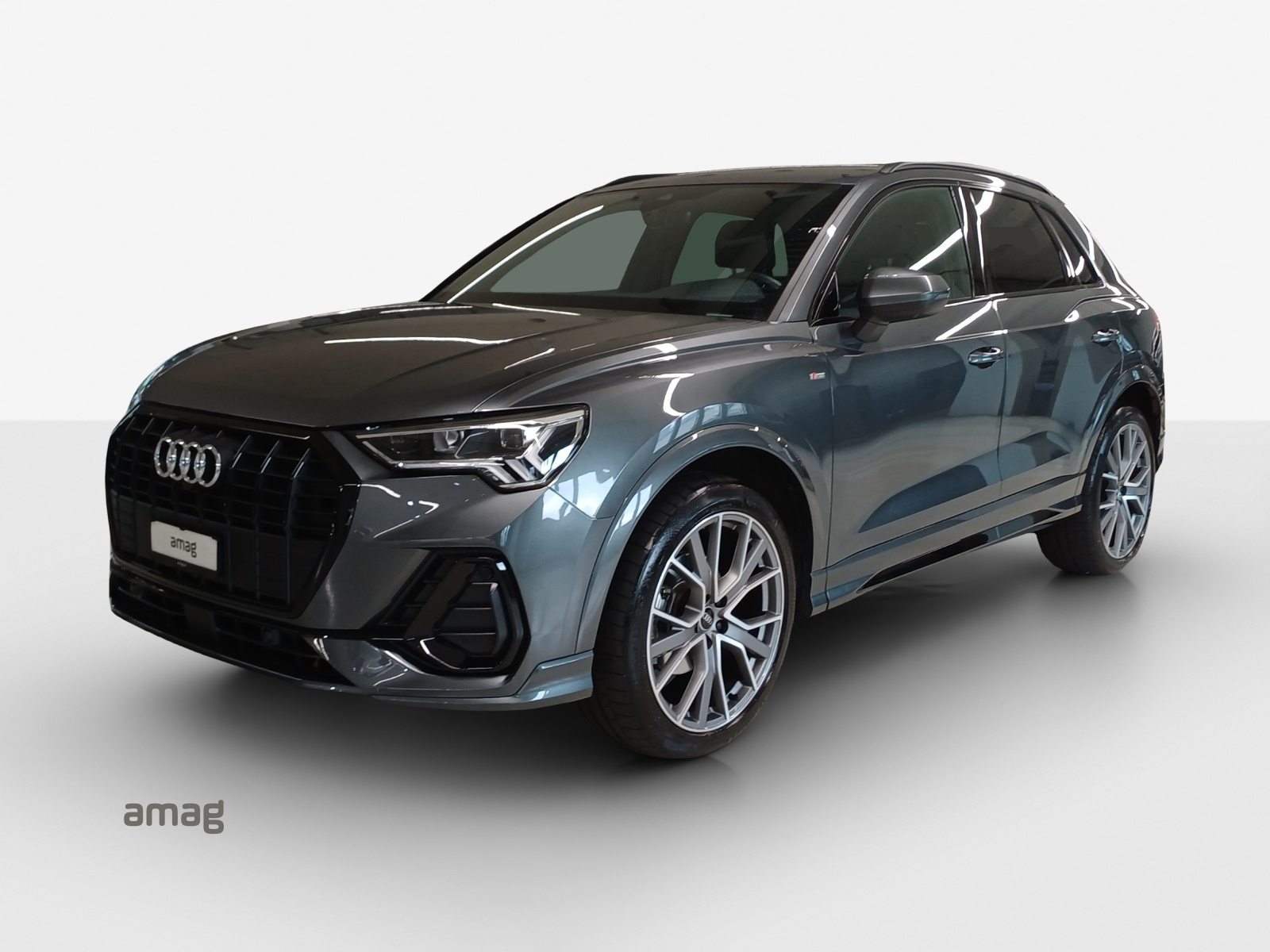 AUDI Q3 35 TFSI S line Attraction