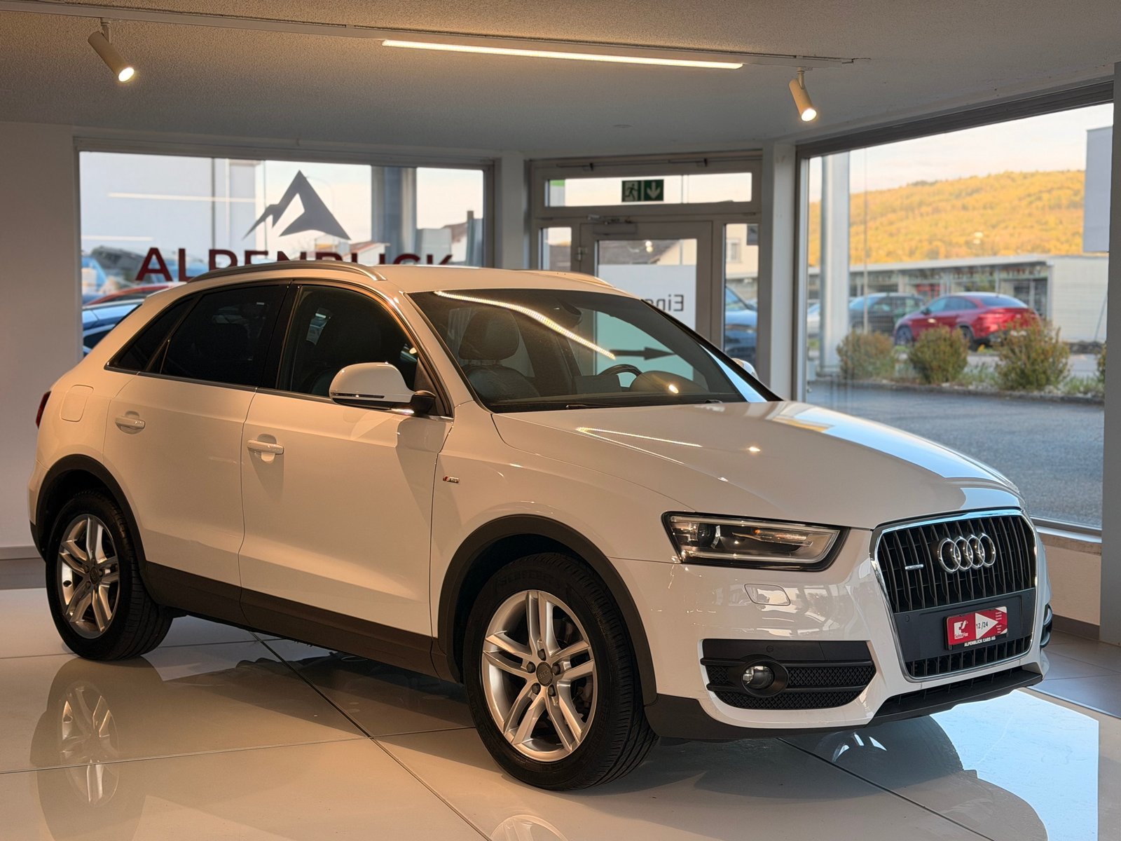 AUDI Q3 2.0 TFSI quattro S-tronic, Petrol, Second hand / Used, Automatic - 6