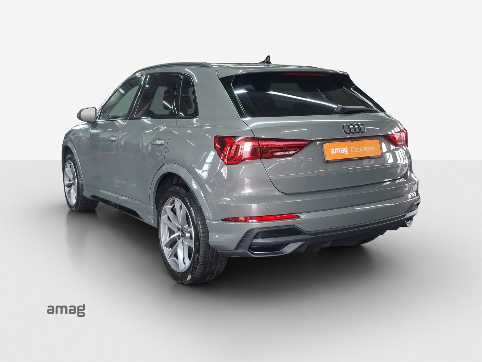AUDI Q3 35 TFSI S line Attraction, Essence, Occasion / Utilisé, Automatique - 3