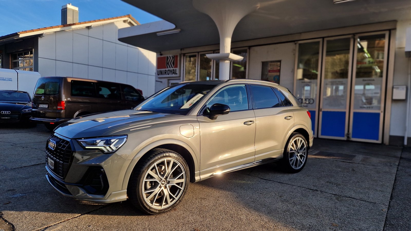 AUDI Q3 45 TFSI e S line S-tronic, Plug-in-Hybrid Benzina/Elettrica, Occasioni / Usate, Automatico - 2