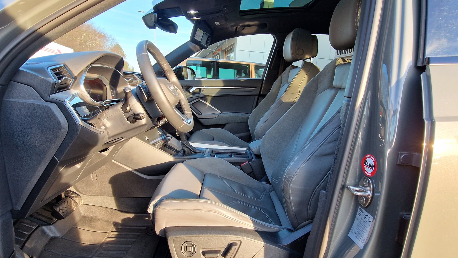 AUDI Q3 45 TFSI e S line S-tronic, Plug-in-Hybrid Benzina/Elettrica, Occasioni / Usate, Automatico - 5