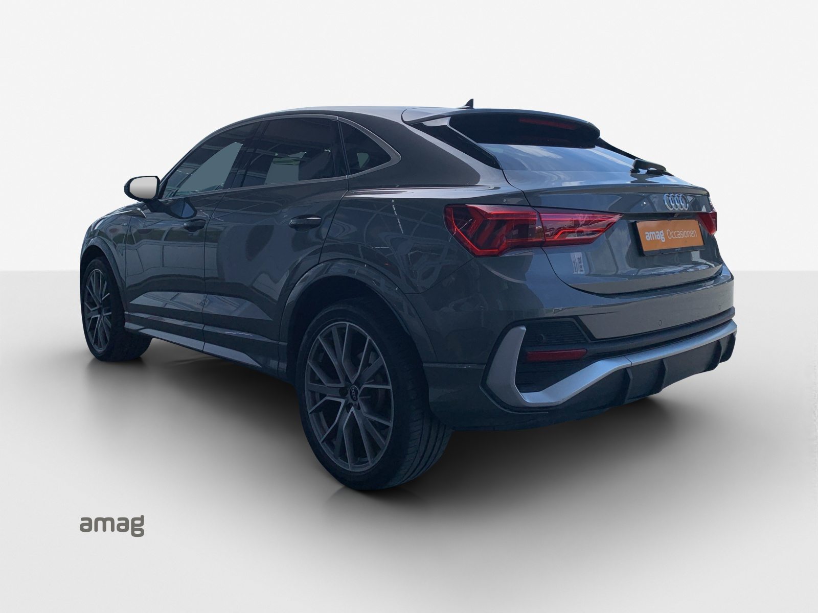 AUDI Q3 Sportback 35 TFSI S line Attraction, Benzin, Occasion / Gebraucht, Automatik - 3