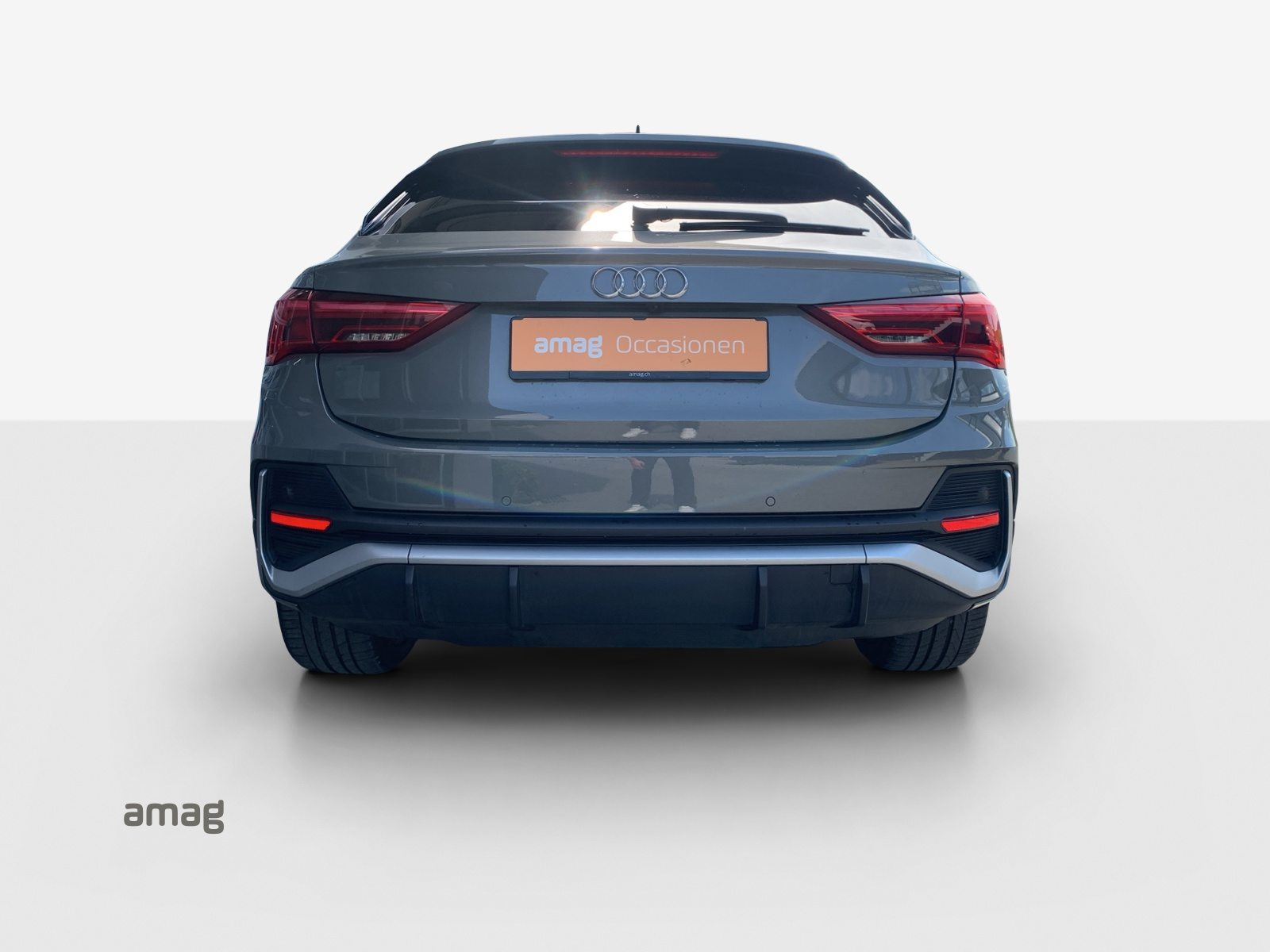 AUDI Q3 Sportback 35 TFSI S line Attraction, Benzin, Occasion / Gebraucht, Automatik - 4