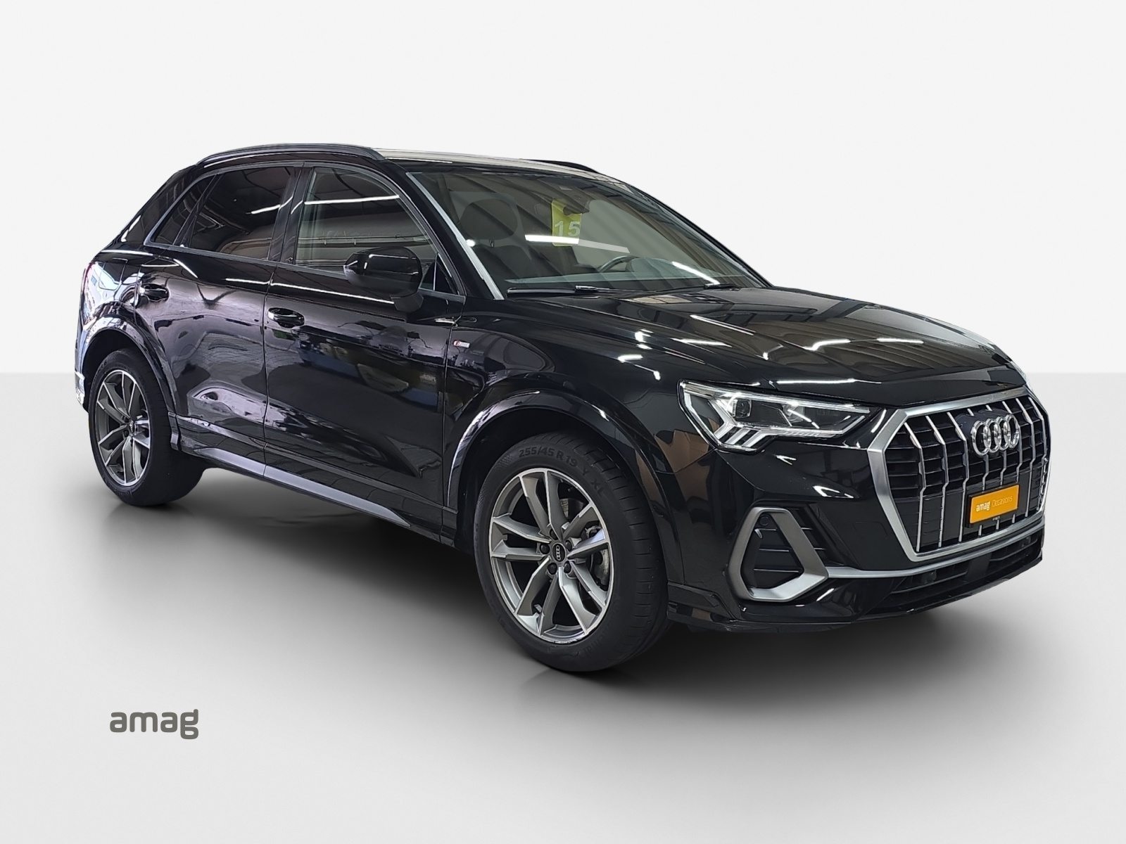 AUDI Q3 35 TFSI S line Attraction, Benzin, Occasion / Gebraucht, Automatik - 6