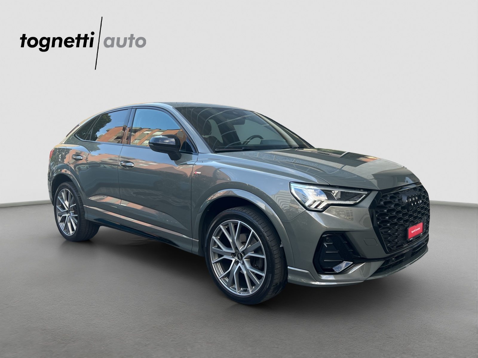 AUDI Q3 Sportback 35 TFSI S line Attraction, Essence, Occasion / Utilisé, Automatique - 2